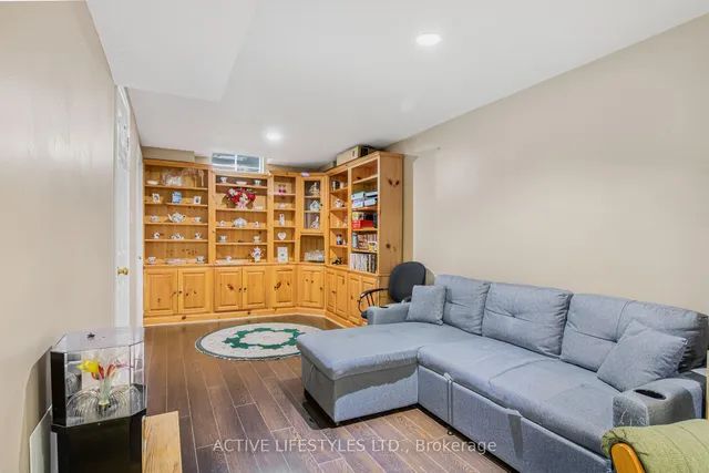Additional property image - 10 Hartnell Sq Unit 59