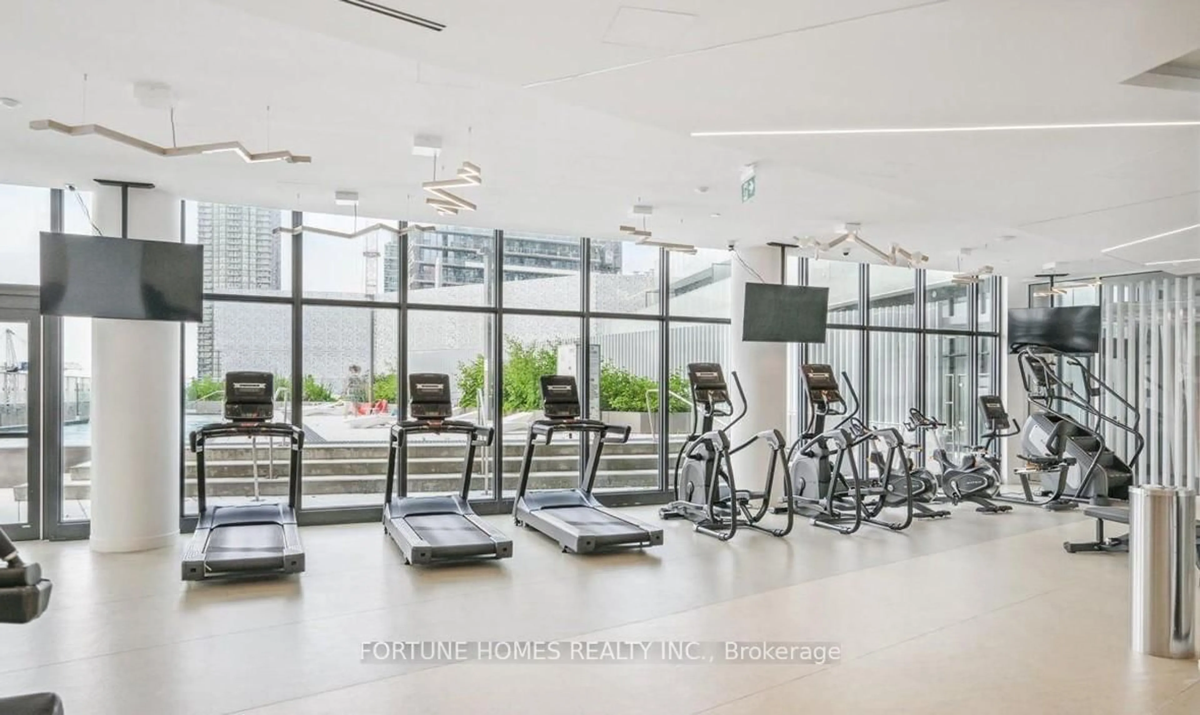 Gym or fitness room for 3900 confederation Pkwy #2707, Mississauga Ontario L5B 0M3