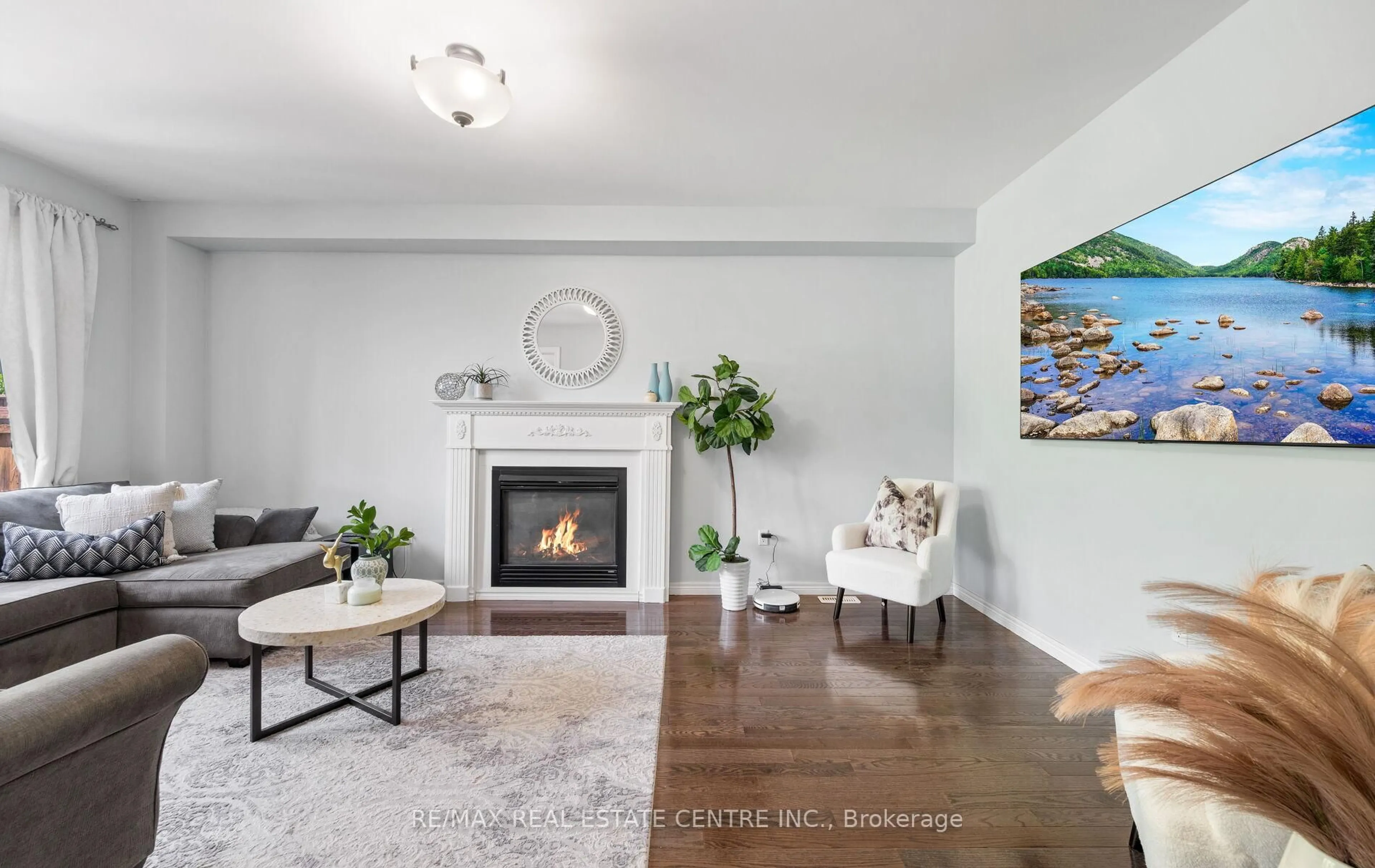 Living room with furniture, unknown for 105 Olivia Marie Rd, Brampton Ontario L6Y 0N1