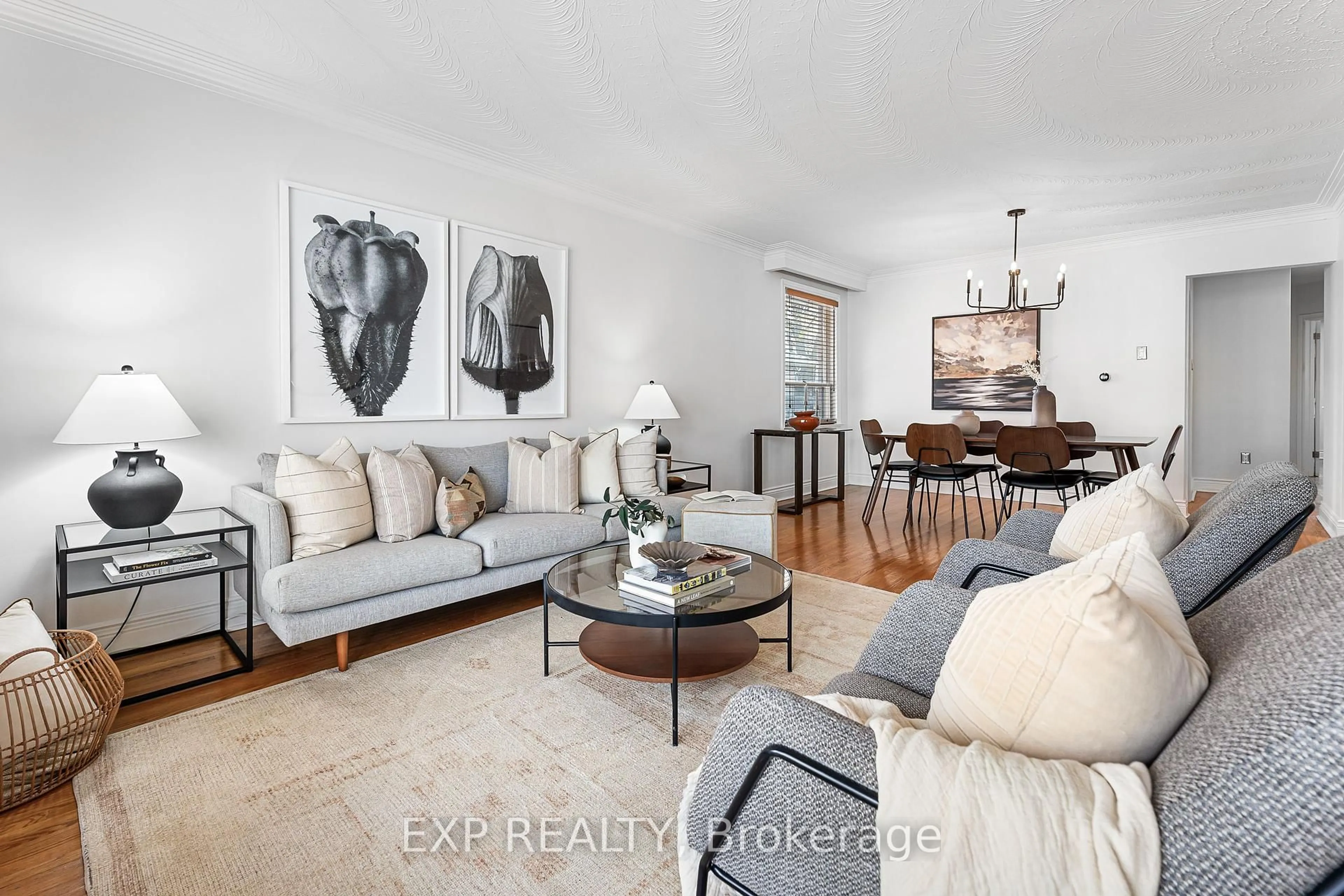 Living room with furniture, unknown for 7 Northcrest Rd, Toronto Ontario M9R 1P5
