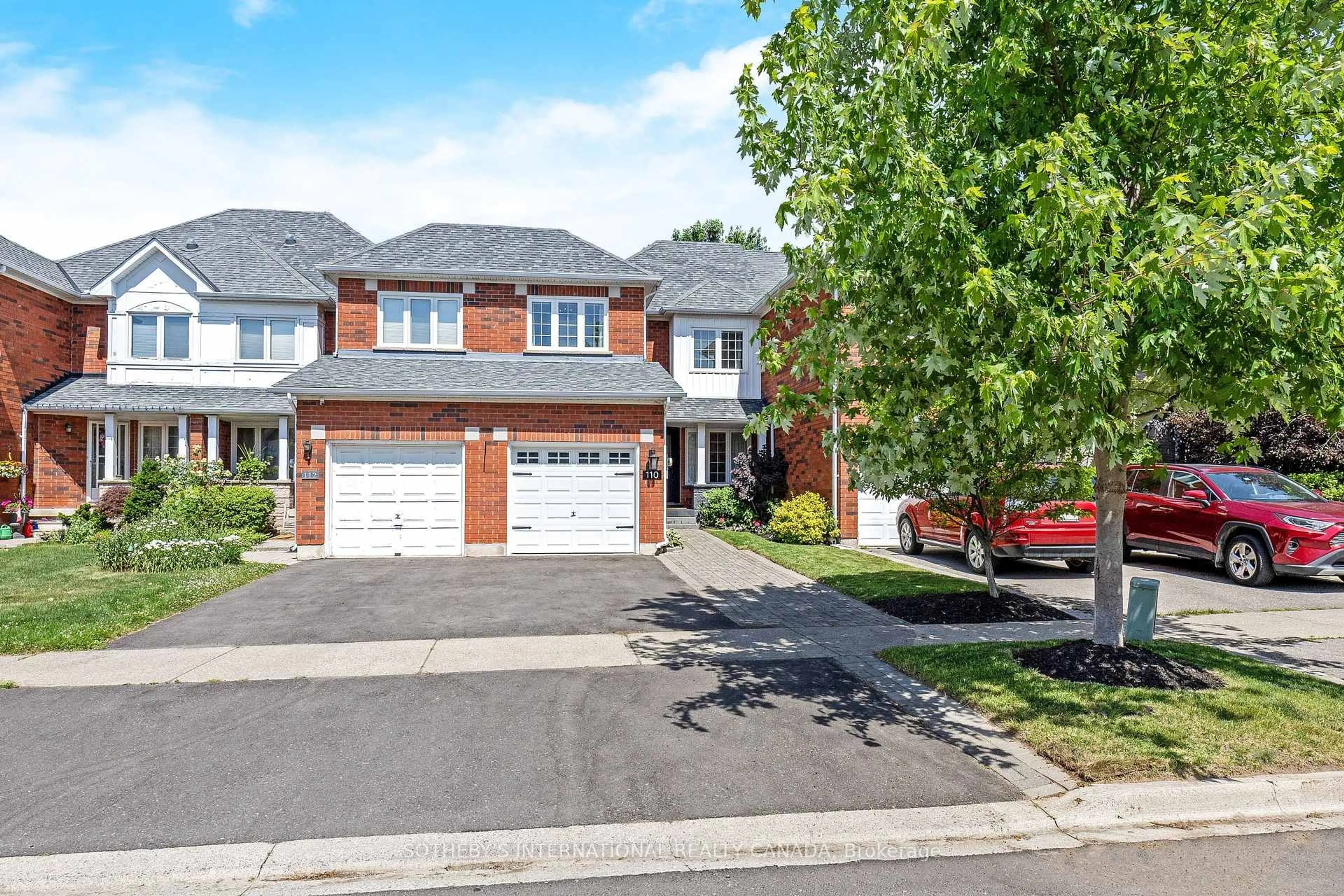 A pic from outside/outdoor area/front of a property/back of a property/a pic from drone, street for 110 James Young Dr, Halton Hills Ontario L7G 5S1