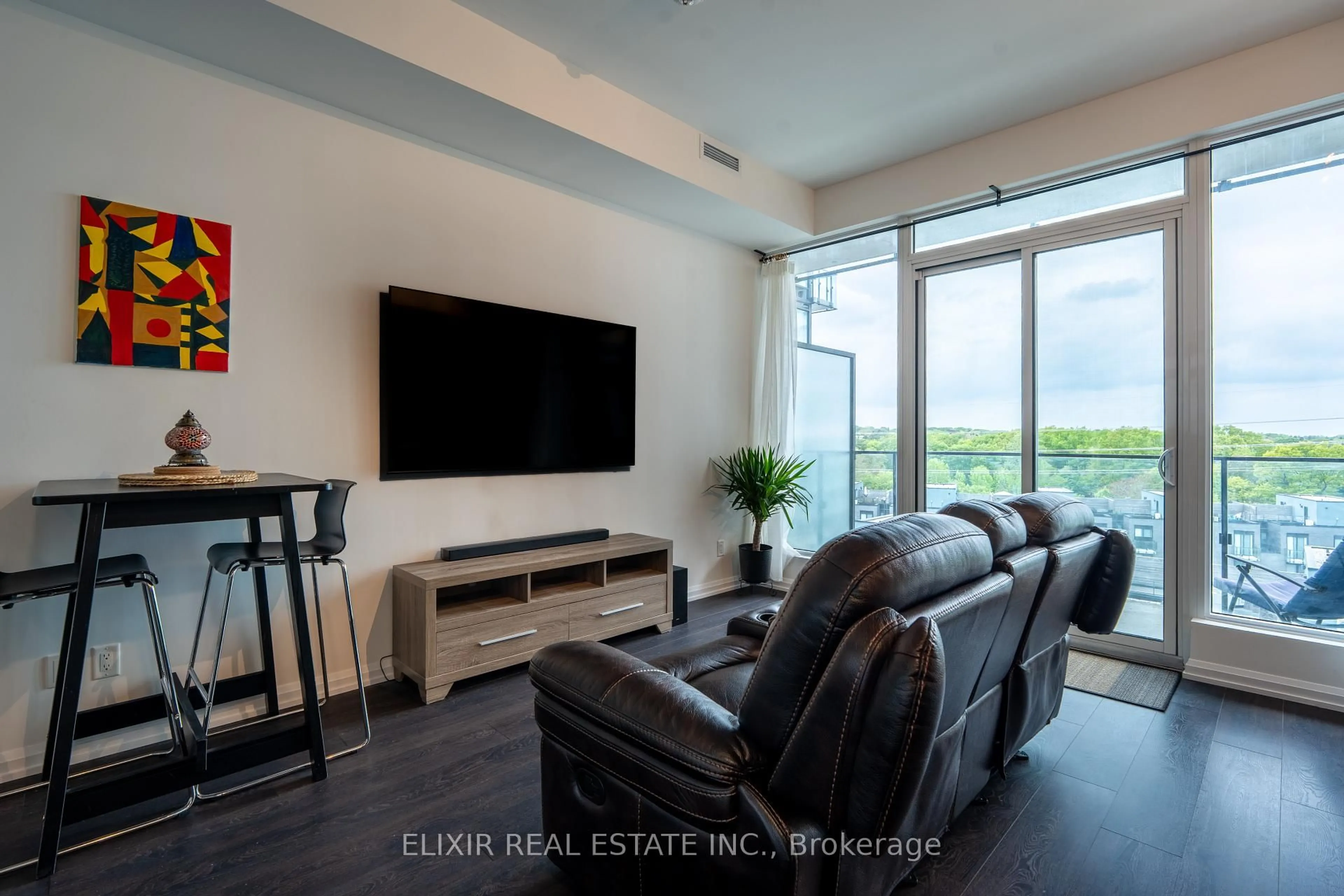 Living room with furniture, unknown for 4208 Dundas St #615, Toronto Ontario M8X 0B2