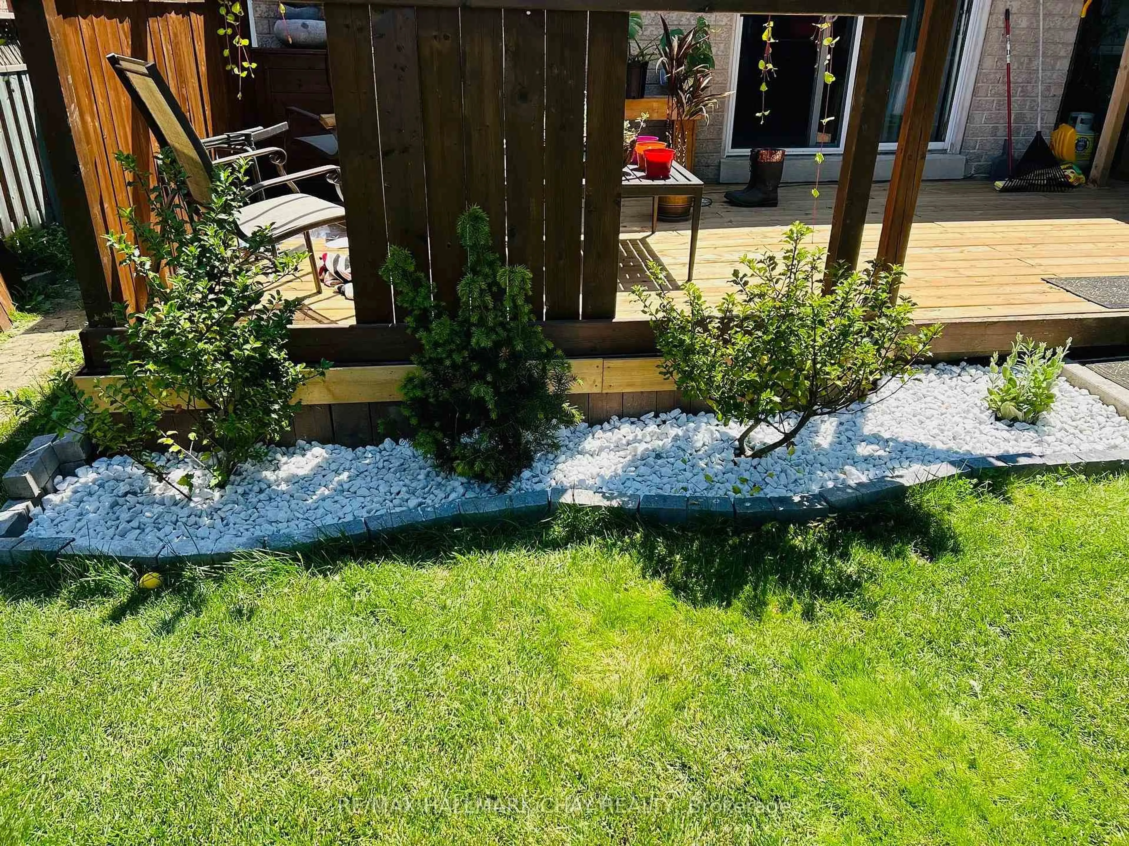 A pic from outside/outdoor area/front of a property/back of a property/a pic from drone, unknown for 24 Bushberry Rd, Brampton Ontario L7A 1L3