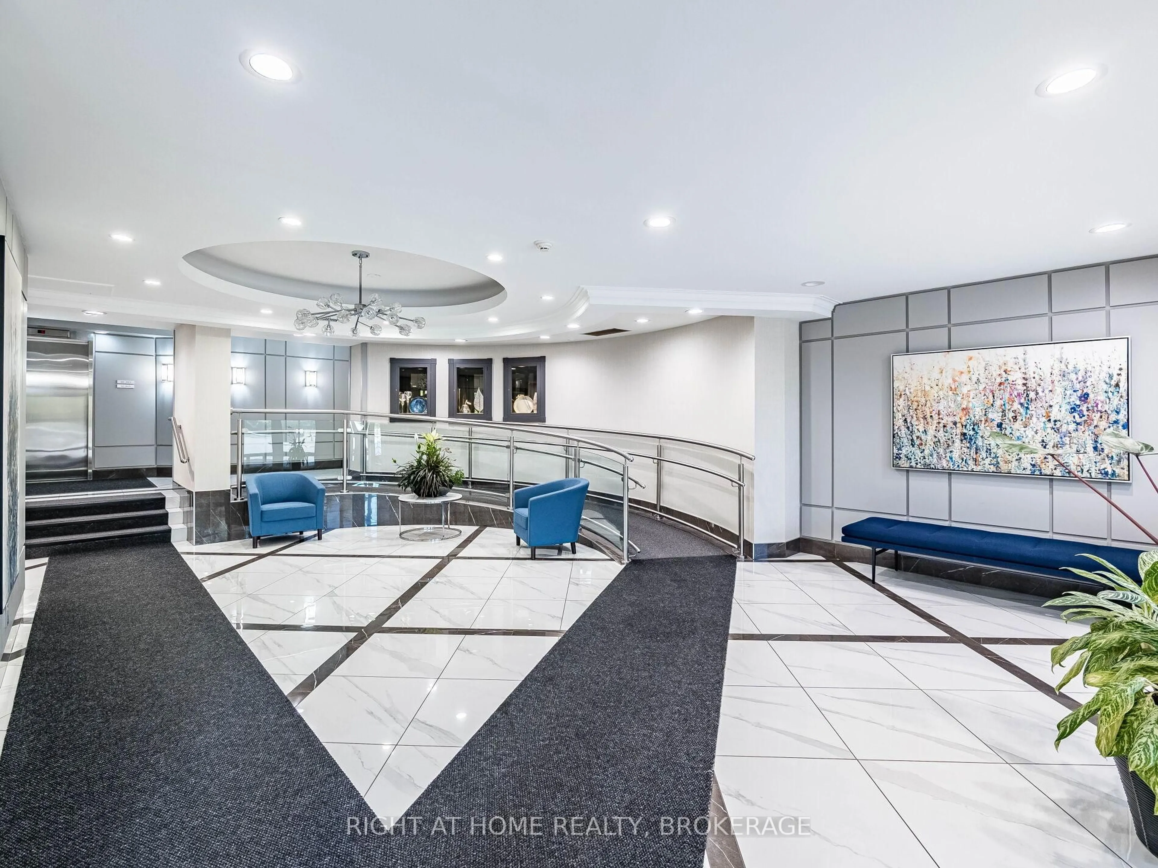 Lobby for 1001 Cedarglen Gate #423, Mississauga Ontario L5C 4R2