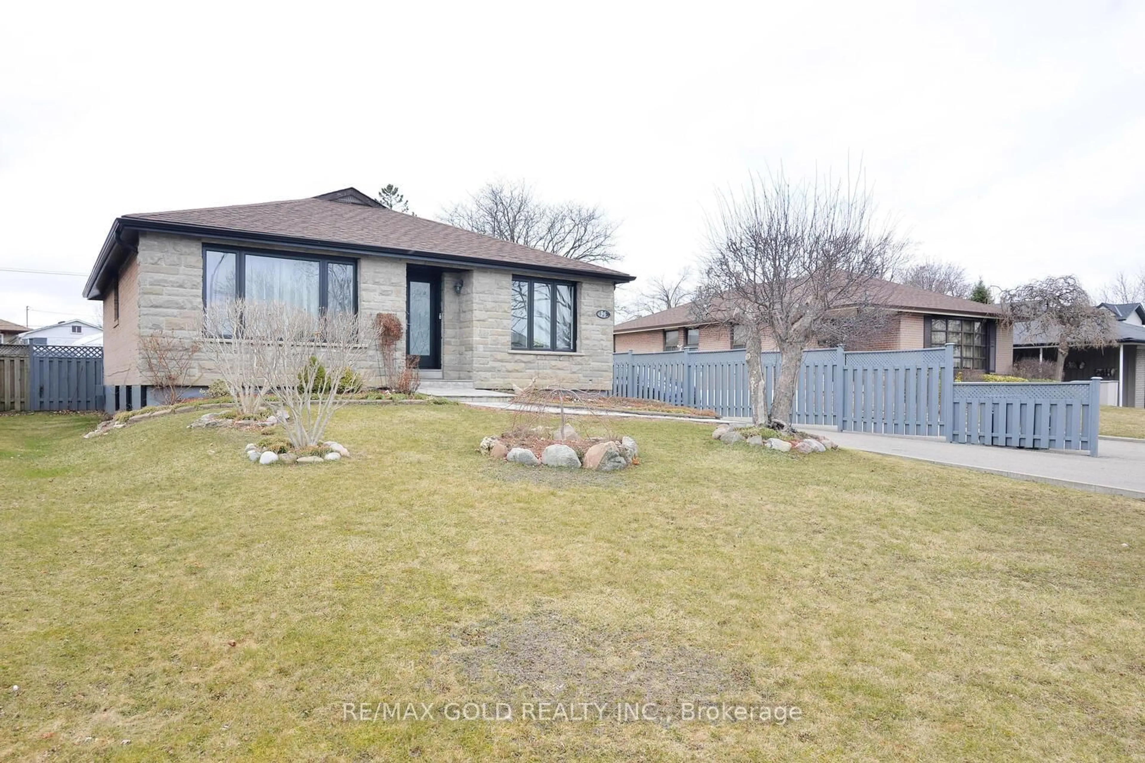 A pic from outside/outdoor area/front of a property/back of a property/a pic from drone, street for 96 Silverstone Dr, Toronto Ontario M9V 3G5