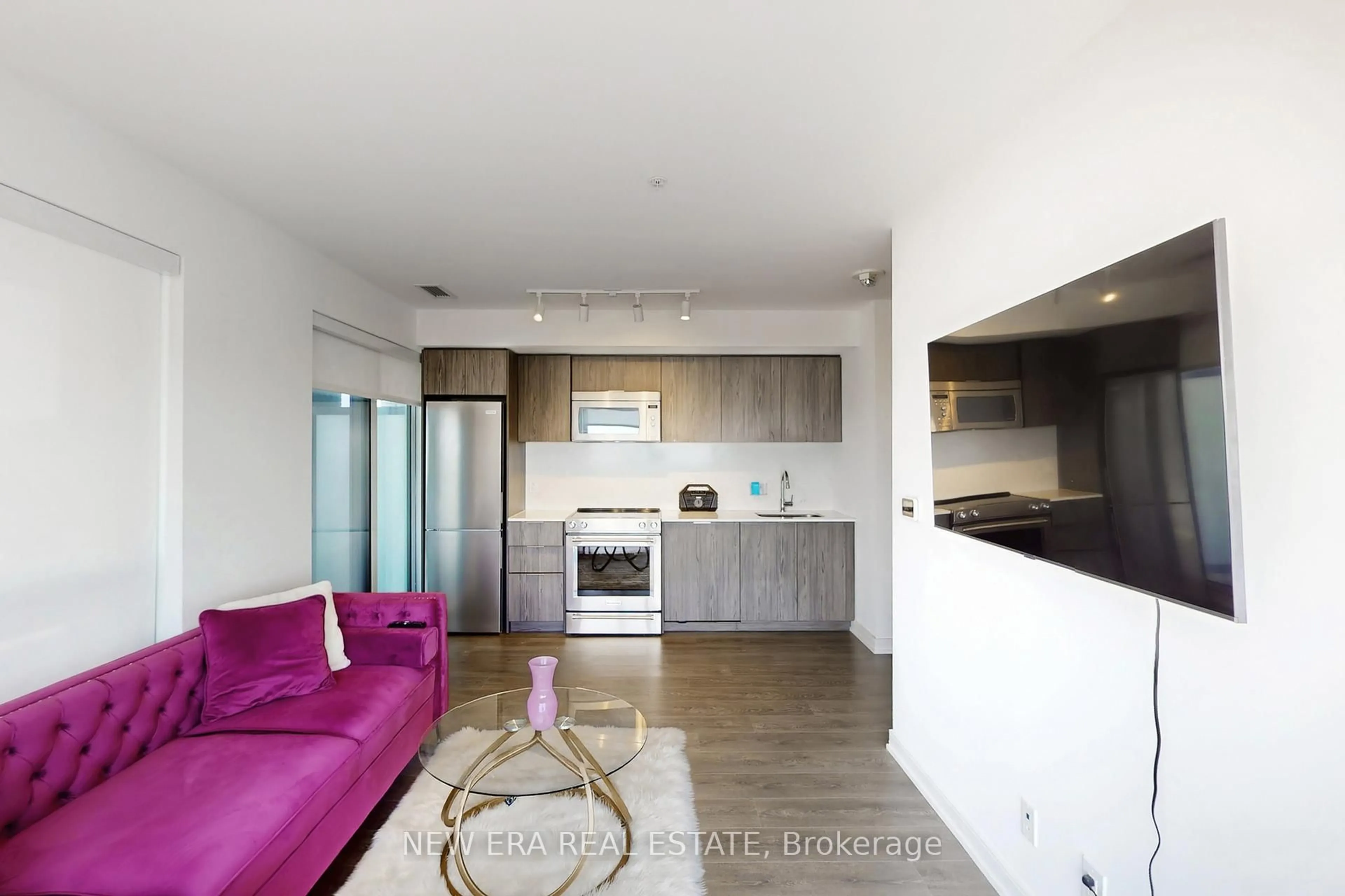 Open concept kitchen, unknown for 30 Samuel Wood Way #413, Toronto Ontario M9B 0C9