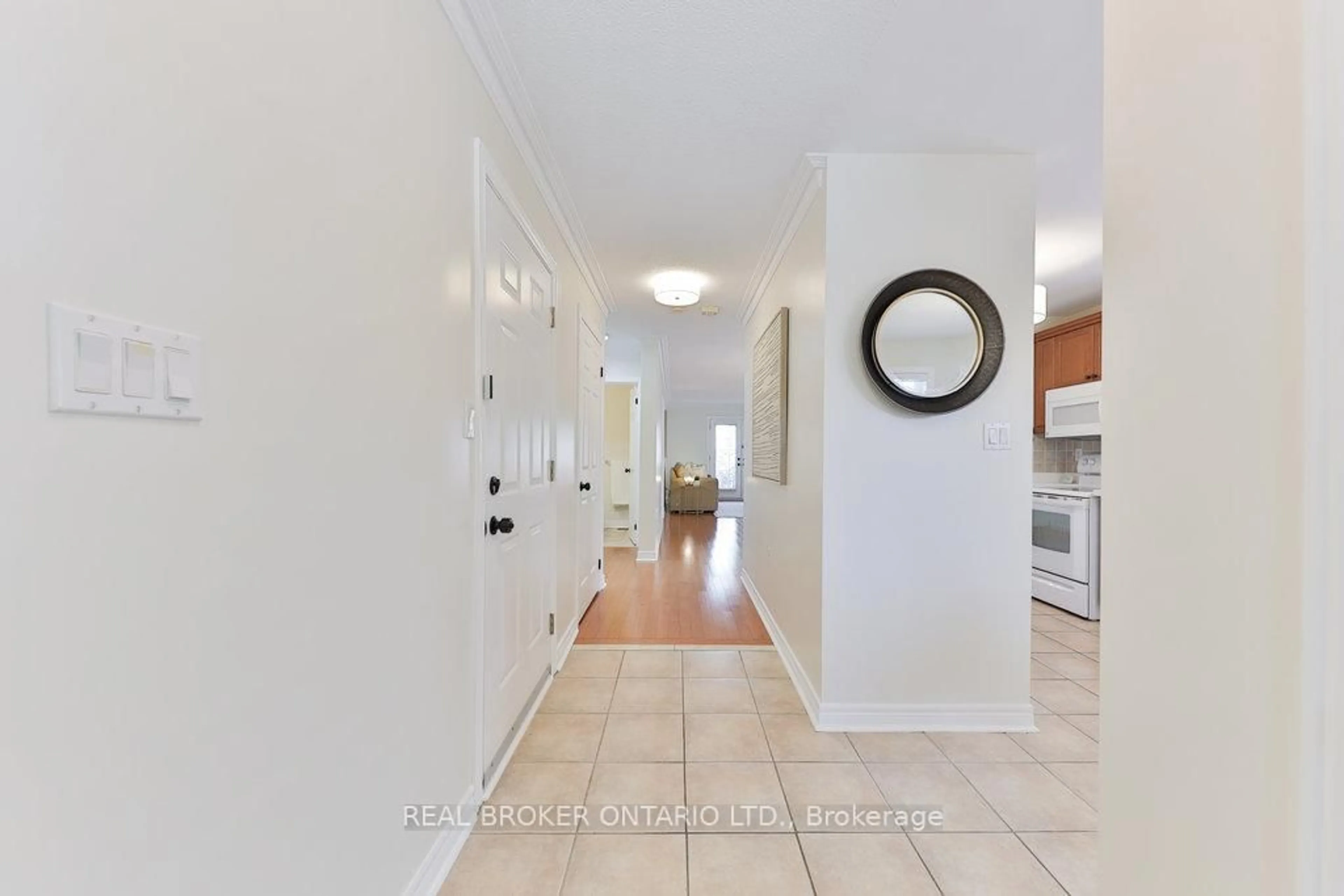 Indoor entryway for 311 Malick St, Milton Ontario L9T 5X4