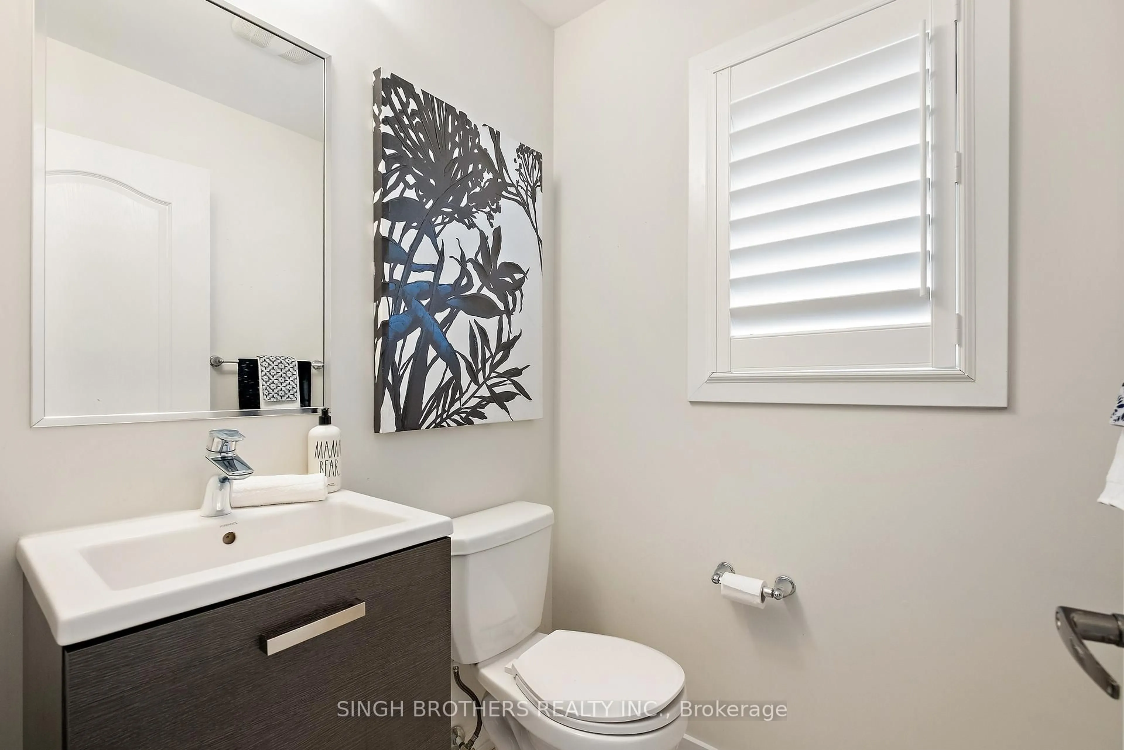 Contemporary bathroom, ceramic/tile floor for 21 Hoover Rd, Brampton Ontario L7A 4L2