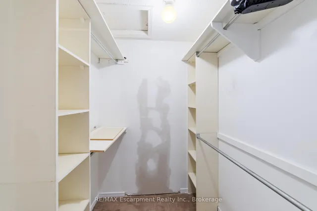 Additional property image - 1645 Bough Beeches Blvd