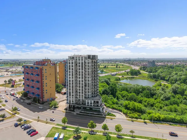 Additional property image - 840 Queen's Plate Dr Unit 103