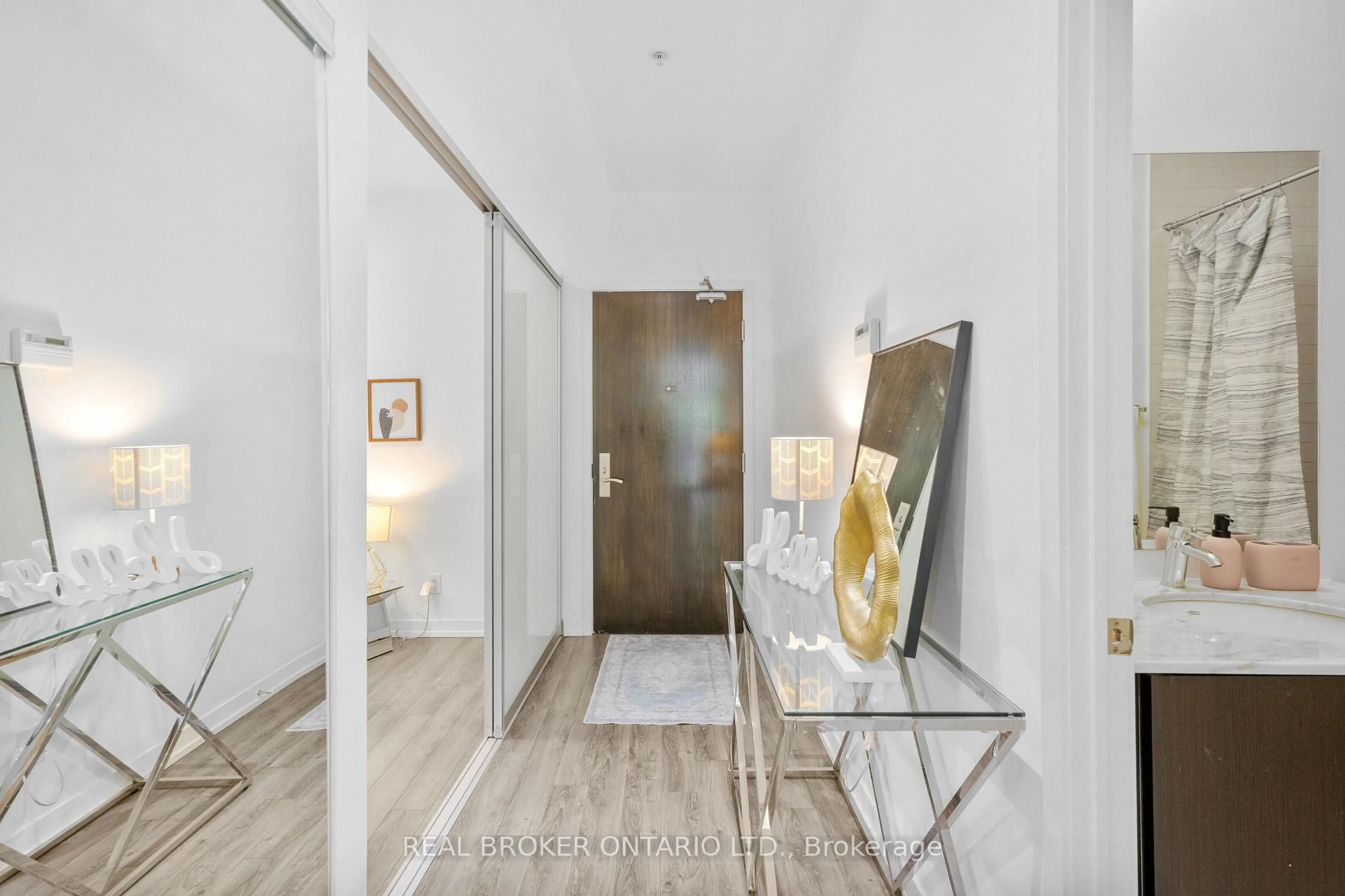 Indoor entryway for 840 Queen's Plate Dr #103, Toronto Ontario M9W 6Z3