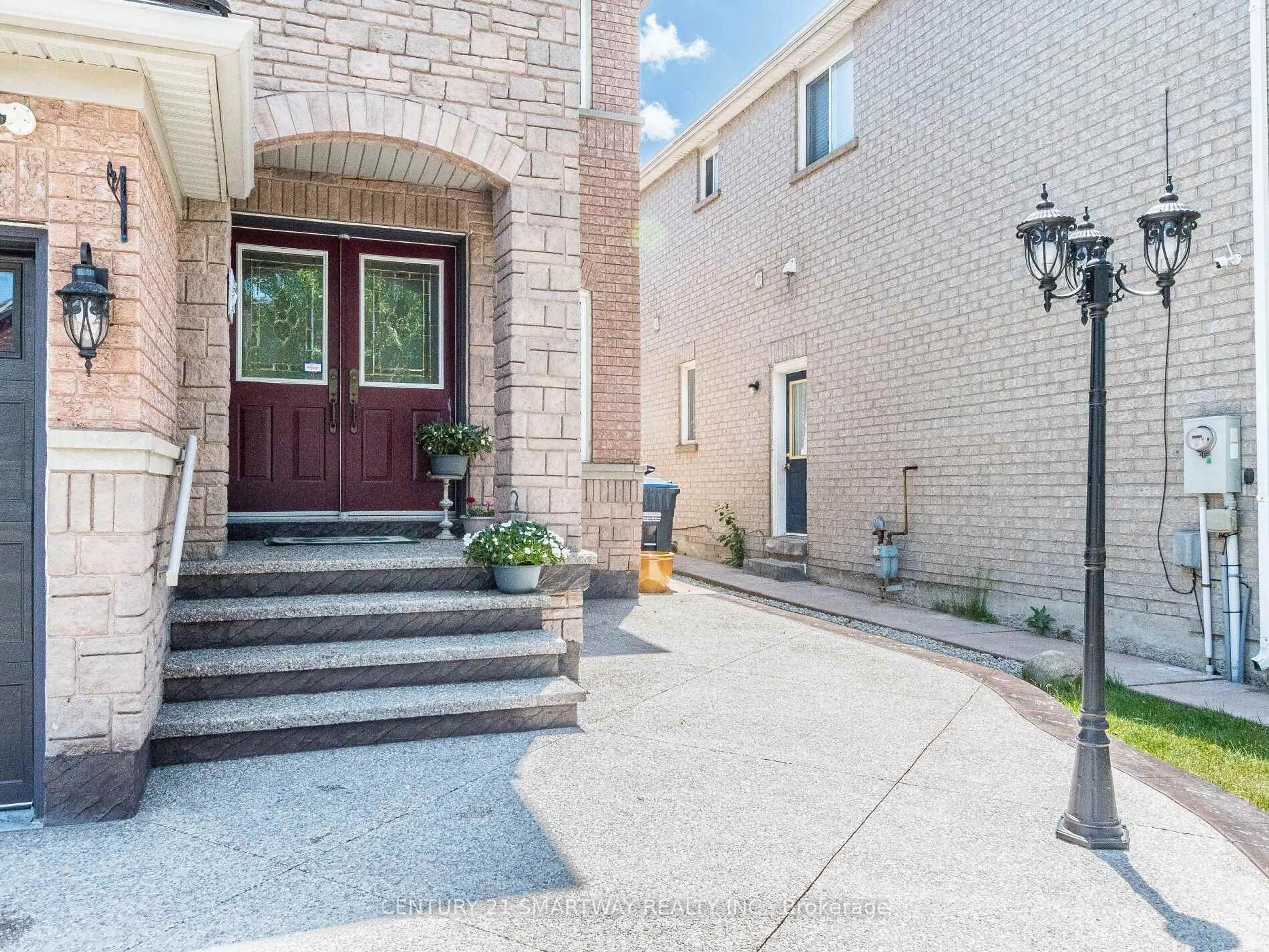 Unknown for 38 Bottlebrush Dr, Brampton Ontario L6R 2Z5