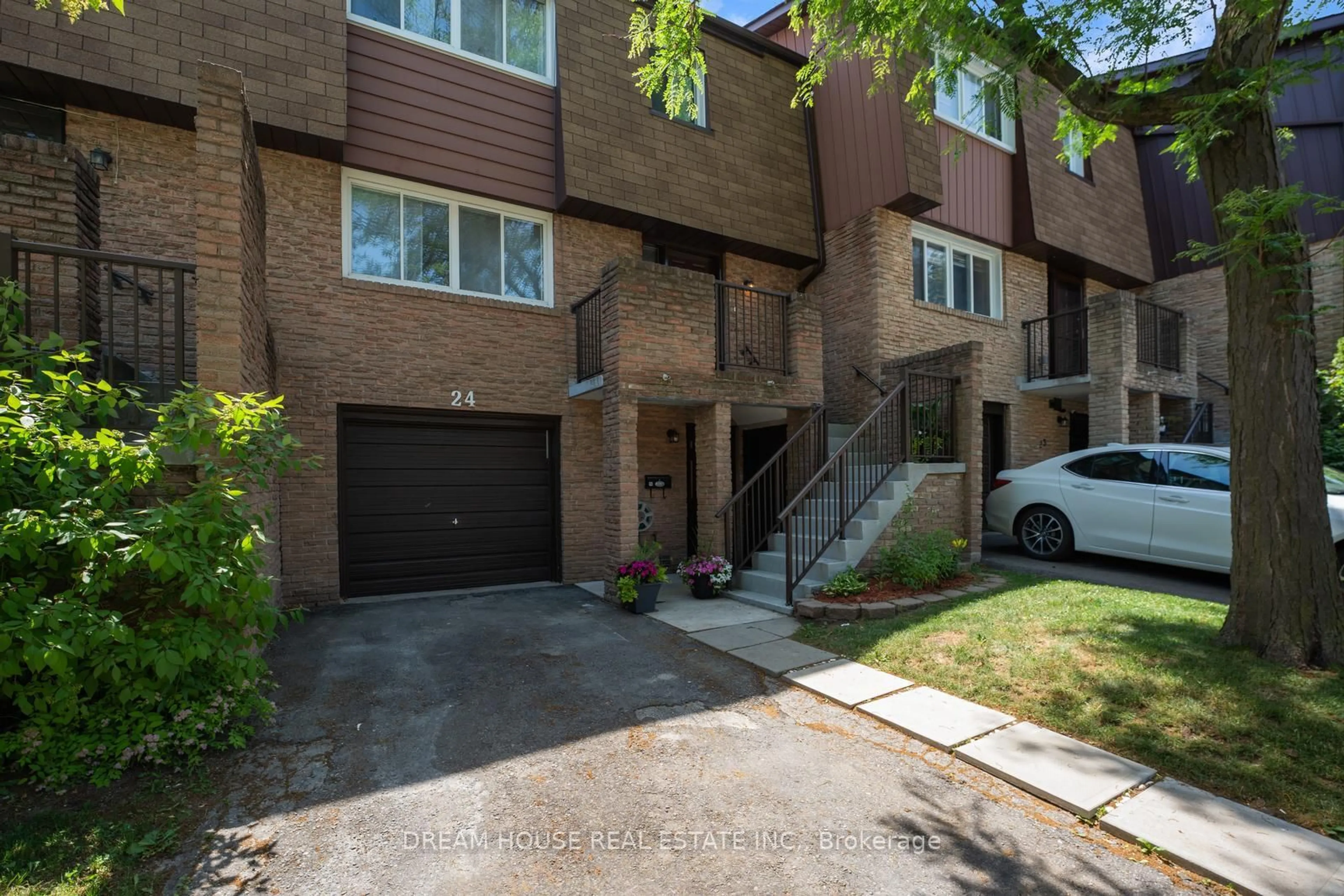 Unknown for 7030 Copenhagen Rd #24, Mississauga Ontario L5N 2P3