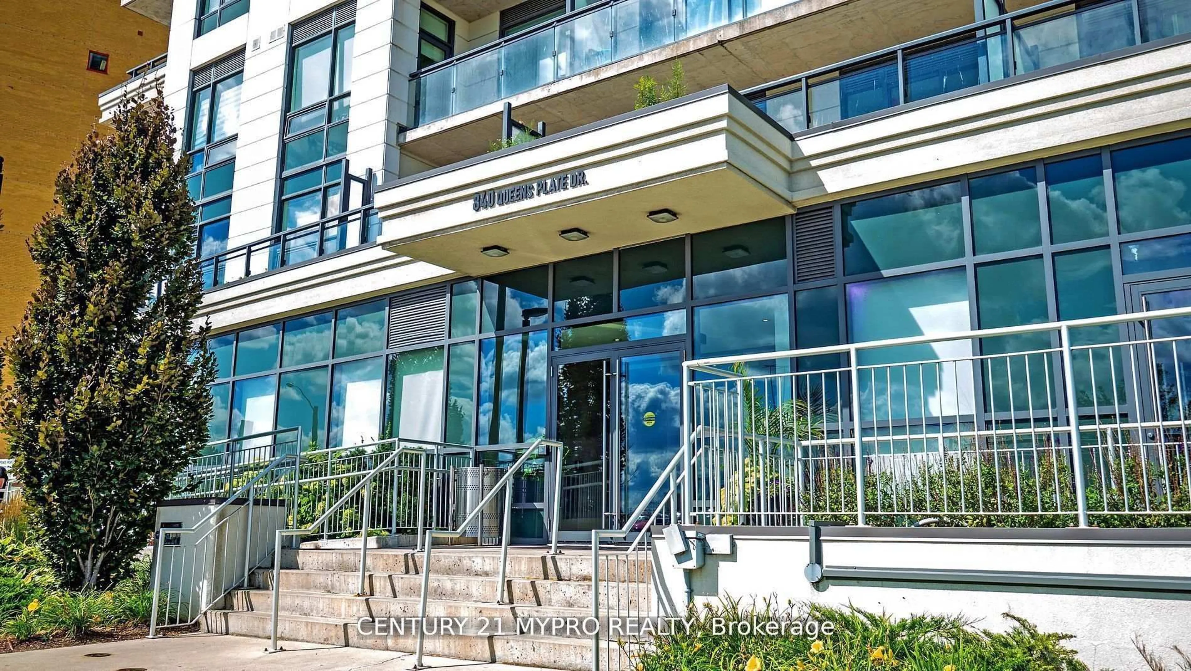 Indoor foyer for 840 Queen's Plate Dr #1003, Toronto Ontario M9W 0E7