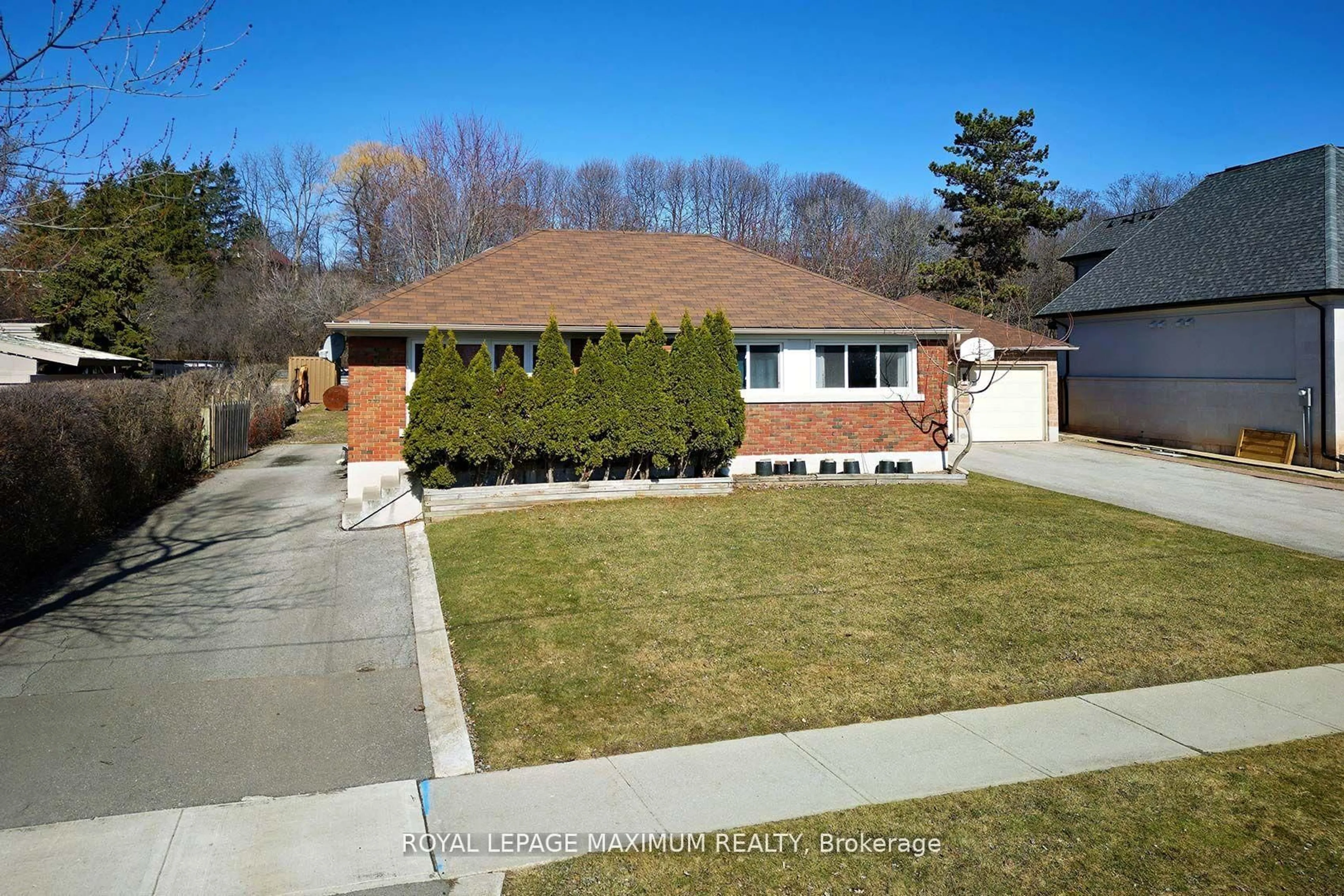 Unknown for 149 Leighland Ave, Oakville Ontario L6H 1B3