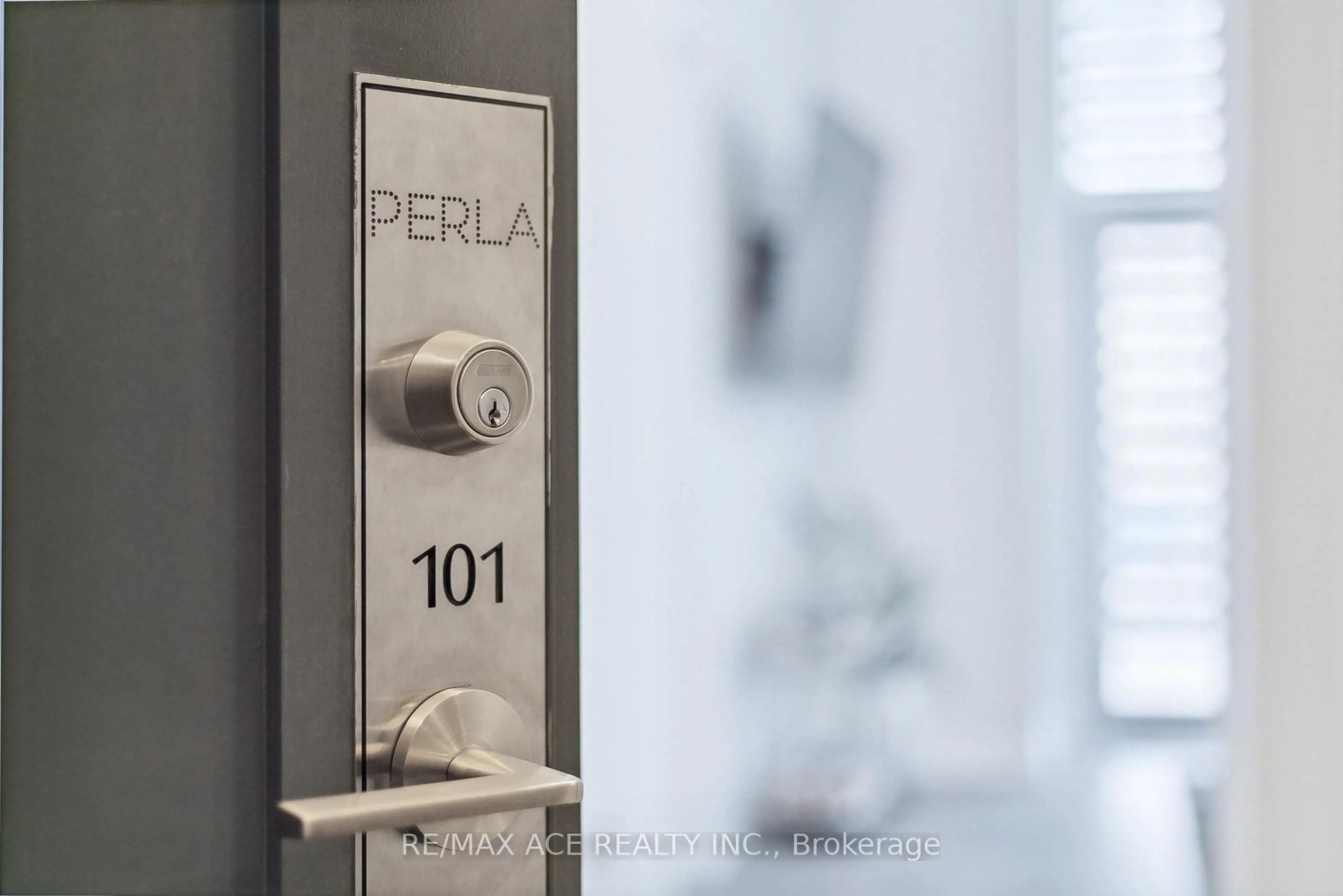 Unknown for 65 Watergarden Dr #101, Mississauga Ontario L5R 0G9