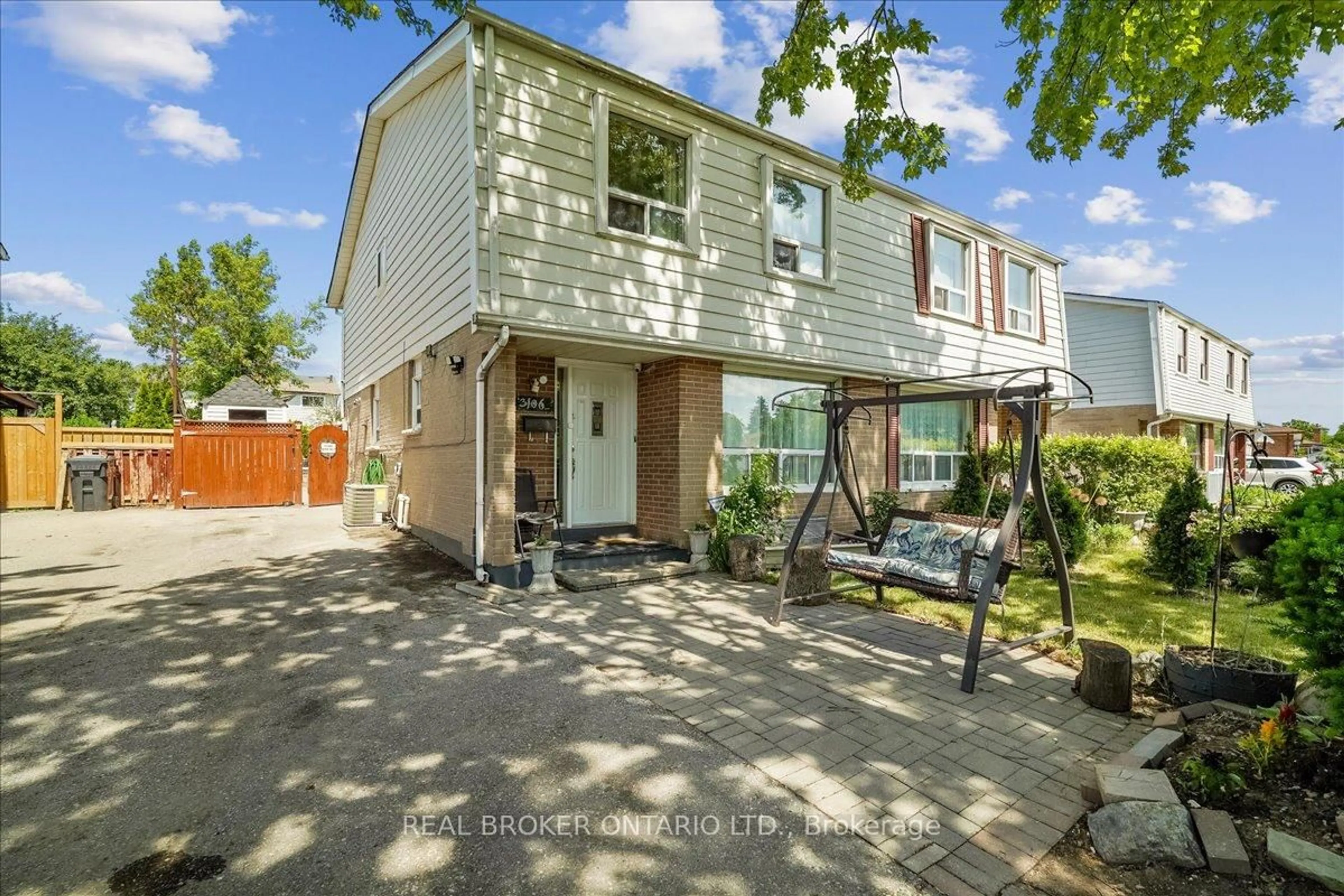 Unknown for 3106 Redbank Cres, Mississauga Ontario L4T 1V1