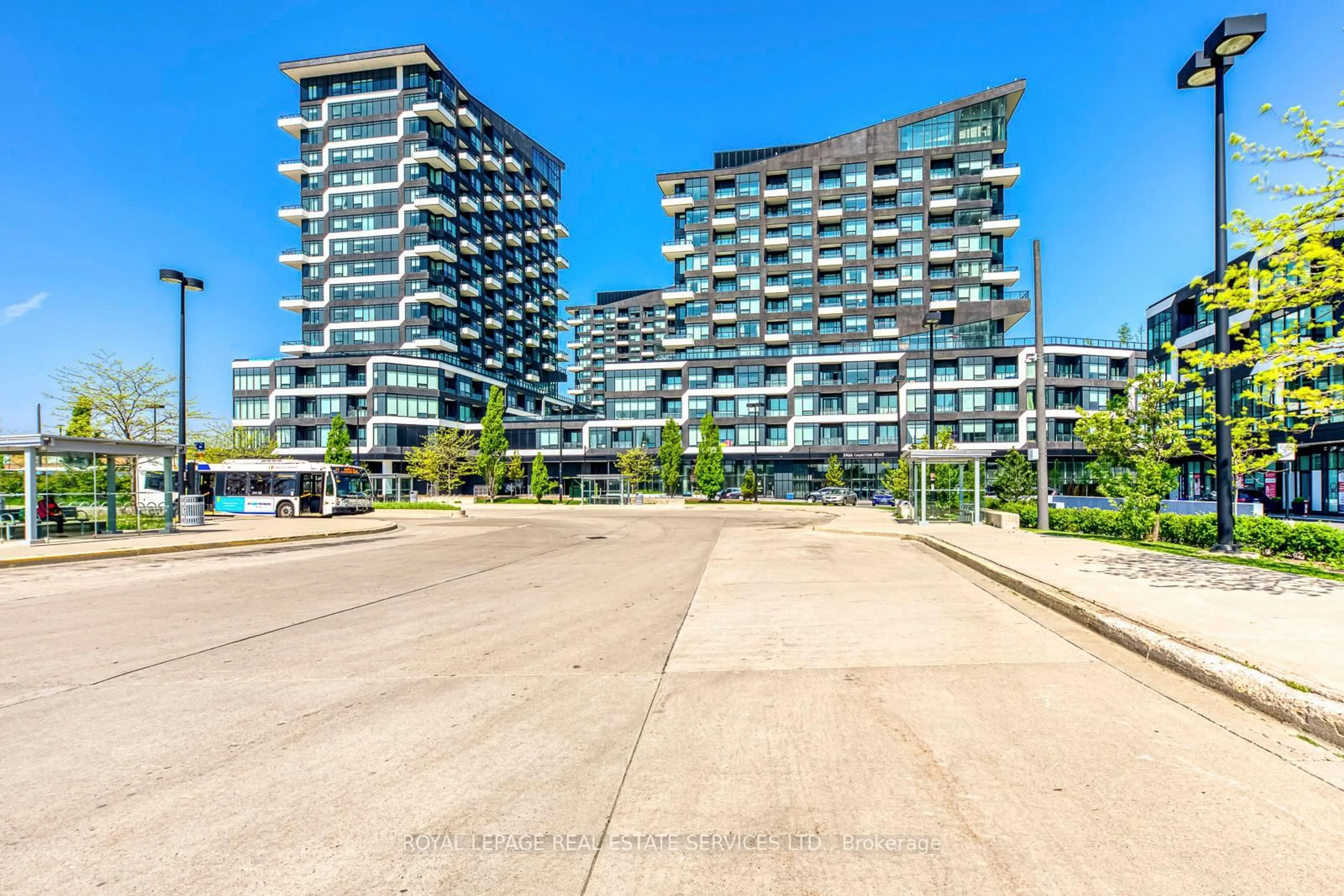 Unknown for 2485 Taunton Rd #427, Oakville Ontario L6H 3R8