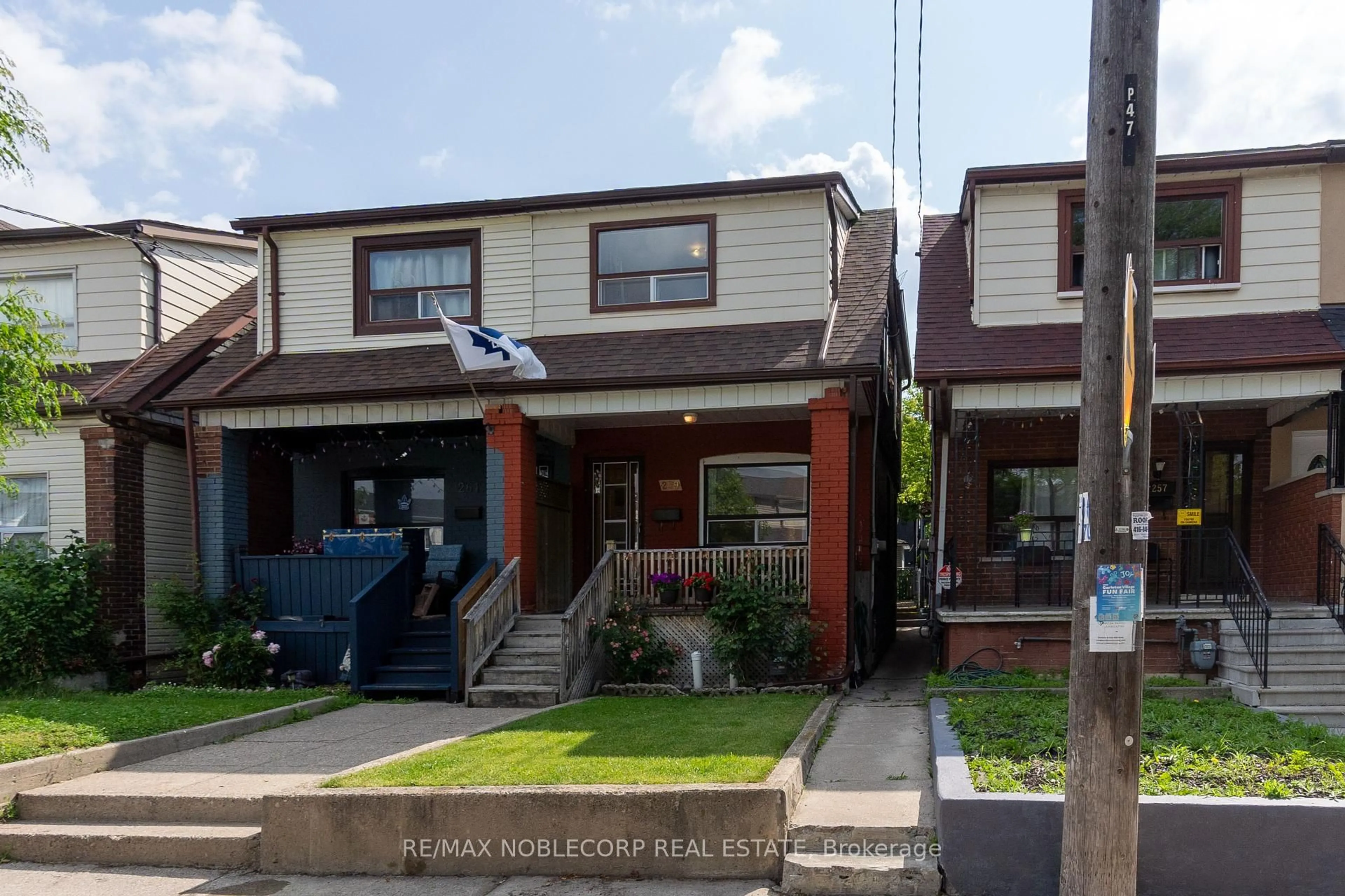 Home with brick exterior material, street for 259 Silverthorn Ave, Toronto Ontario M6N 3K2