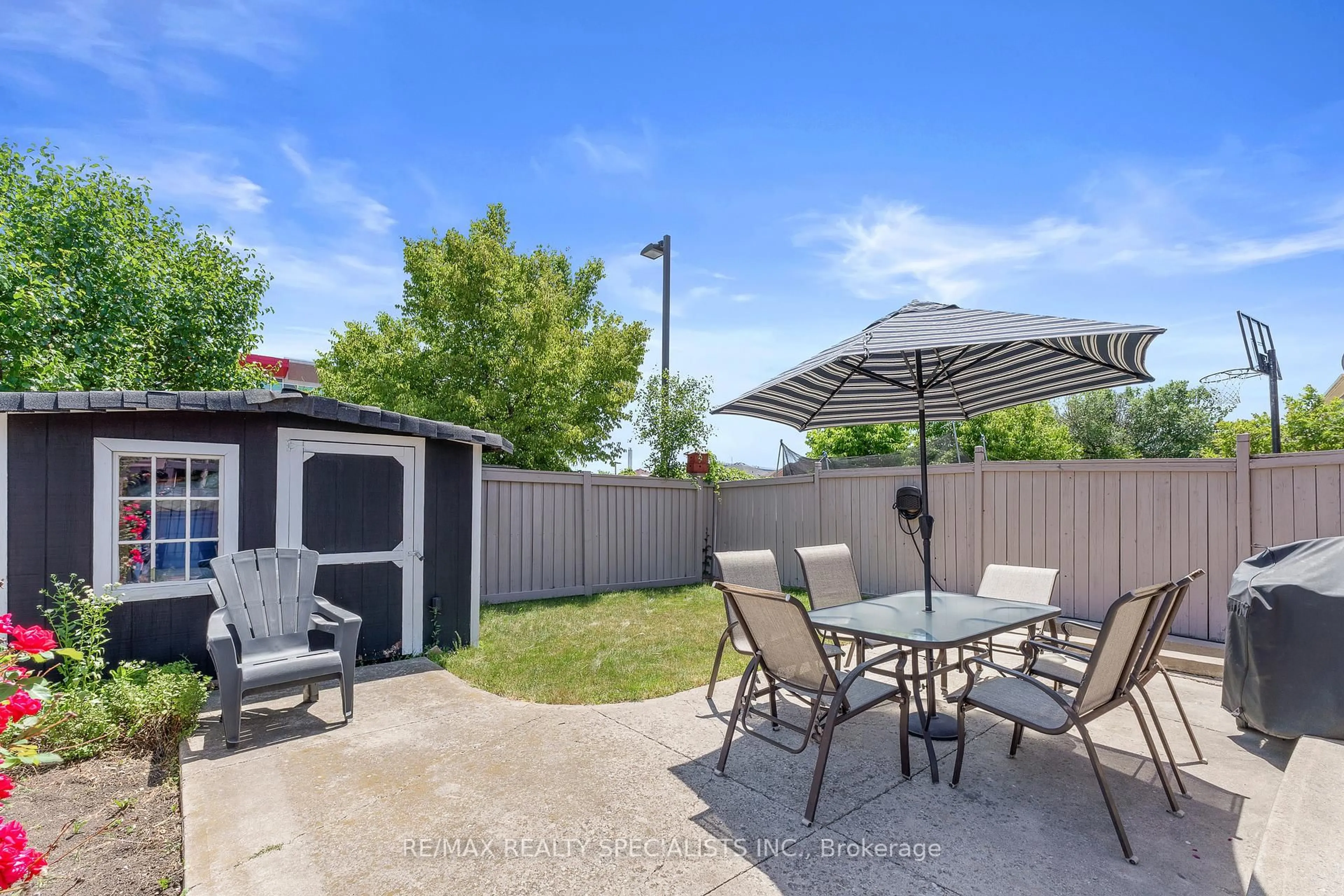 Patio, street for 60 Sunny Meadow Blvd, Brampton Ontario L6R 1Y7