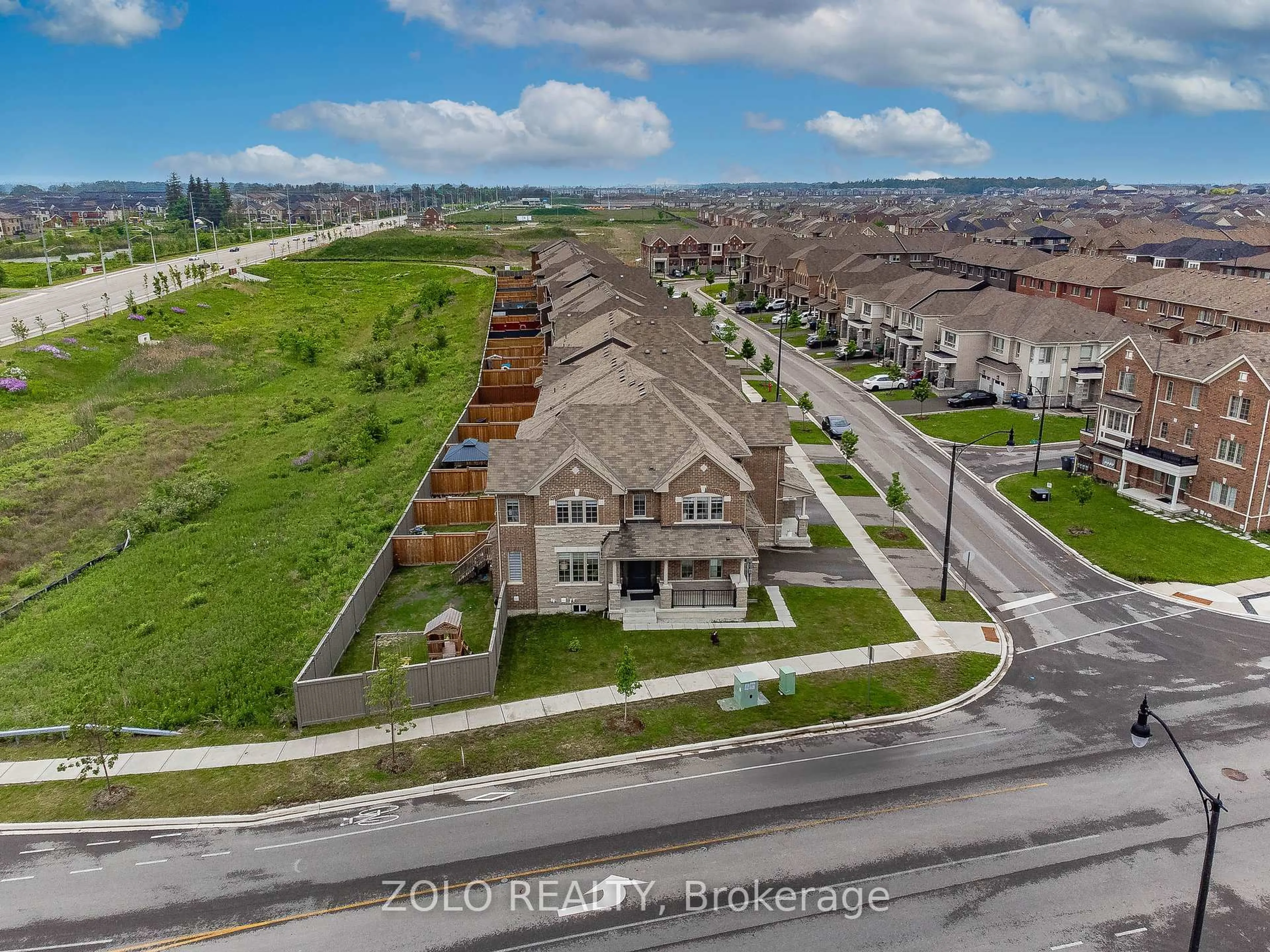 A pic from outside/outdoor area/front of a property/back of a property/a pic from drone, unknown for 2 Circus Cres, Brampton Ontario L7A 0H1