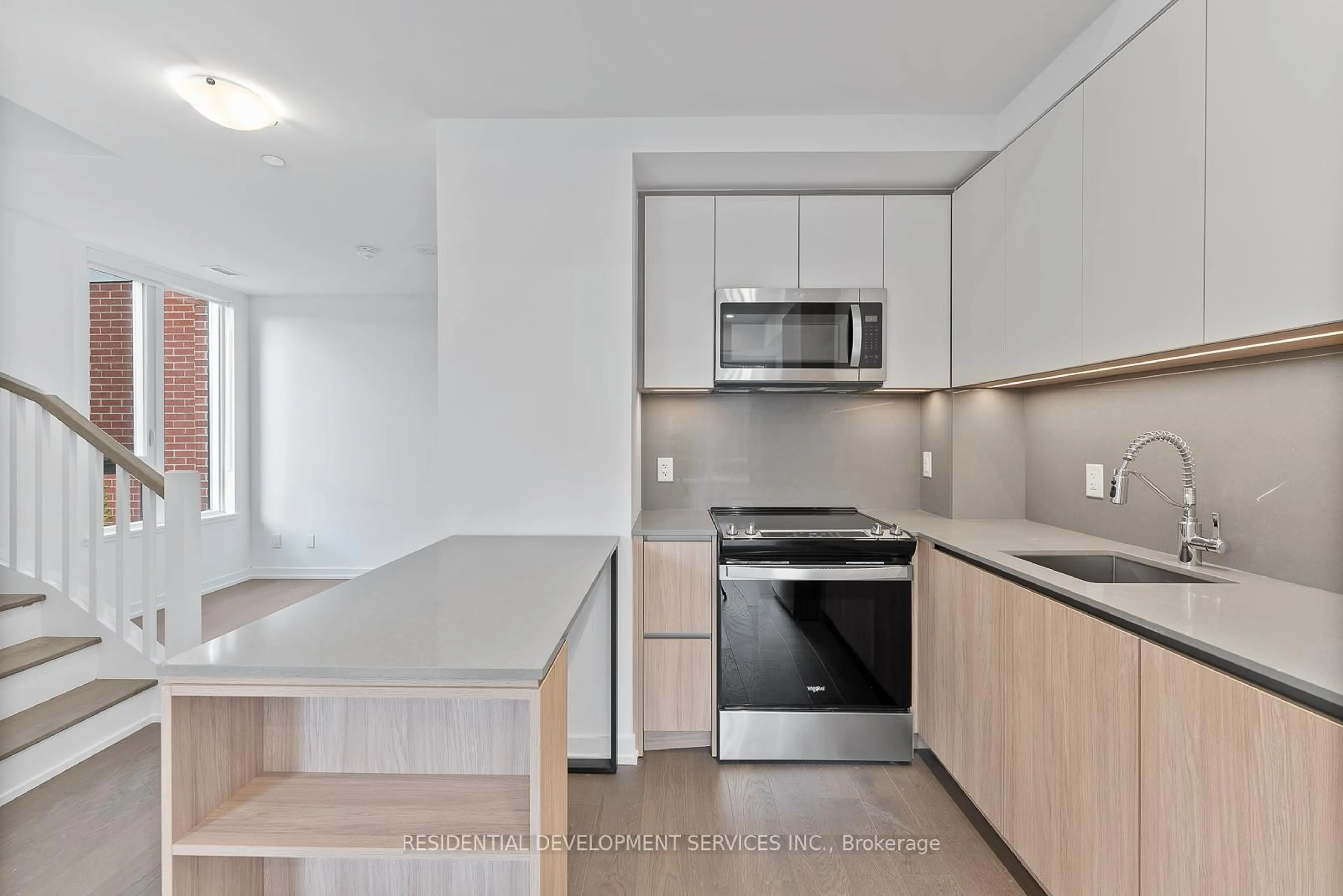 Standard kitchen, unknown for 15 Maryport Ave #112, Toronto Ontario M3M 0E2
