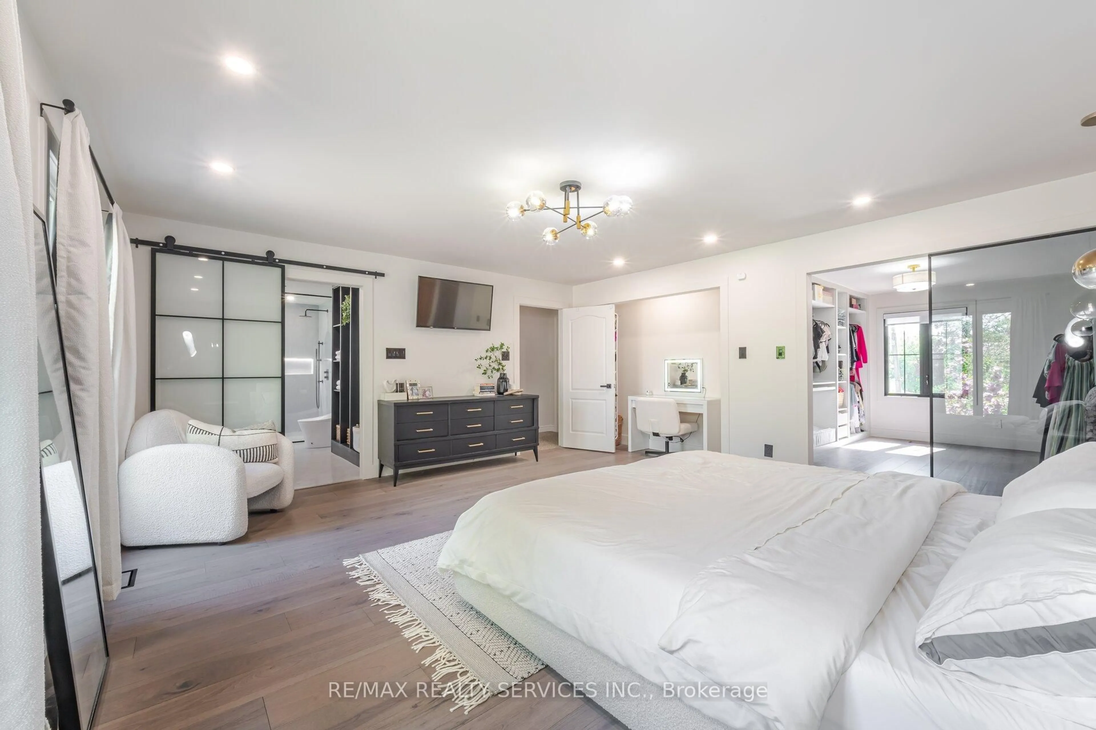 A pic of a room for 6 John Beck Cres, Brampton Ontario L6W 2T3