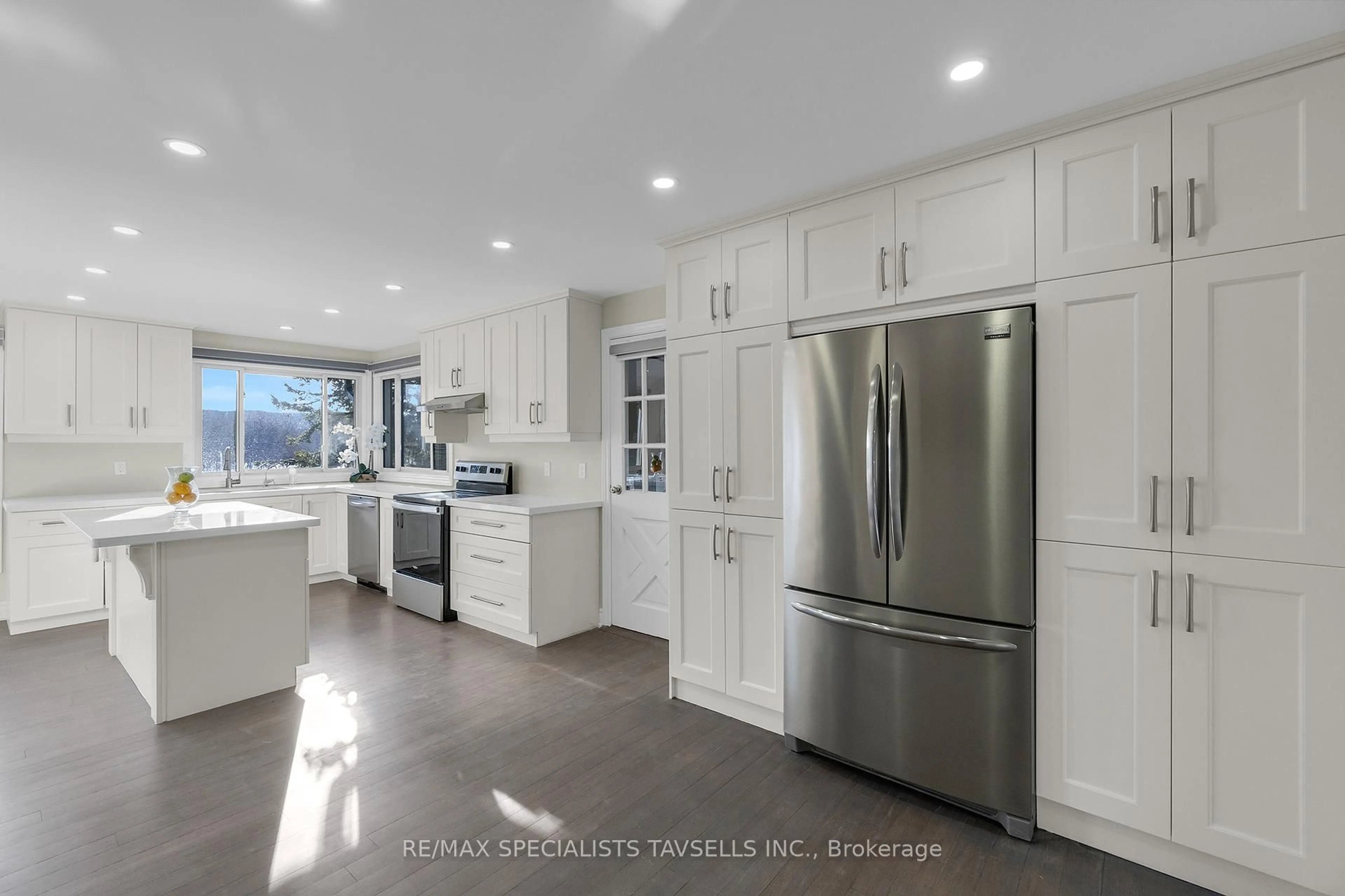 Open concept kitchen, ceramic/tile floor for 16045 Hurontario St, Caledon Ontario L7C 2E5