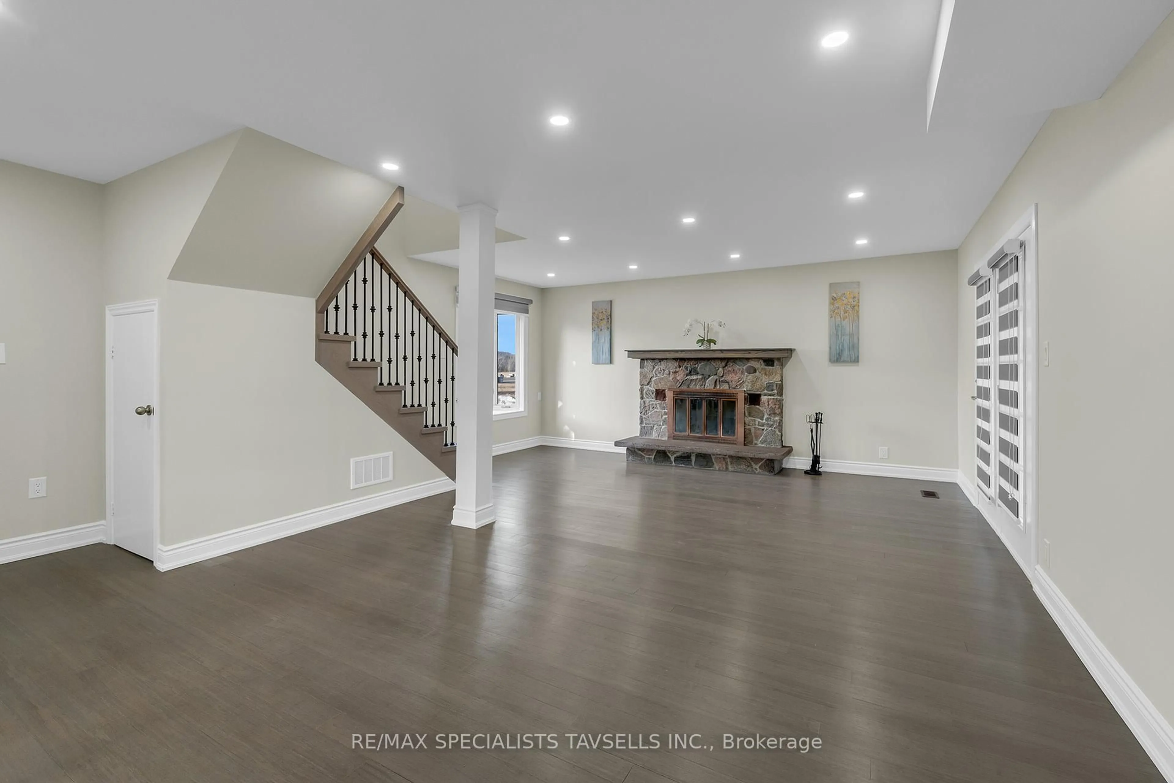 Unknown for 16045 Hurontario St, Caledon Ontario L7C 2E5