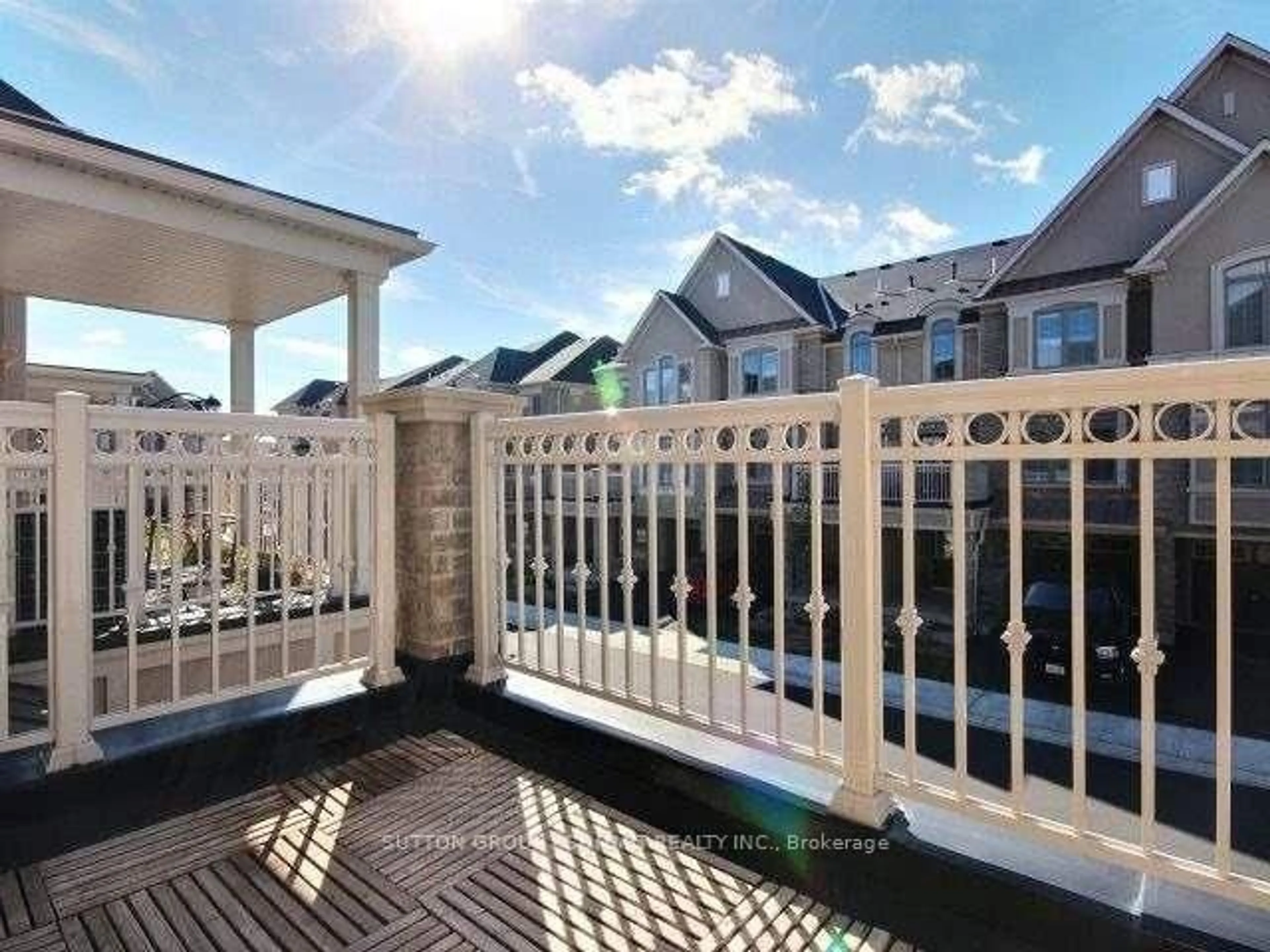 Patio, water/lake/river/ocean view for 2435 Greenwich Dr #54, Oakville Ontario L6M 0S4