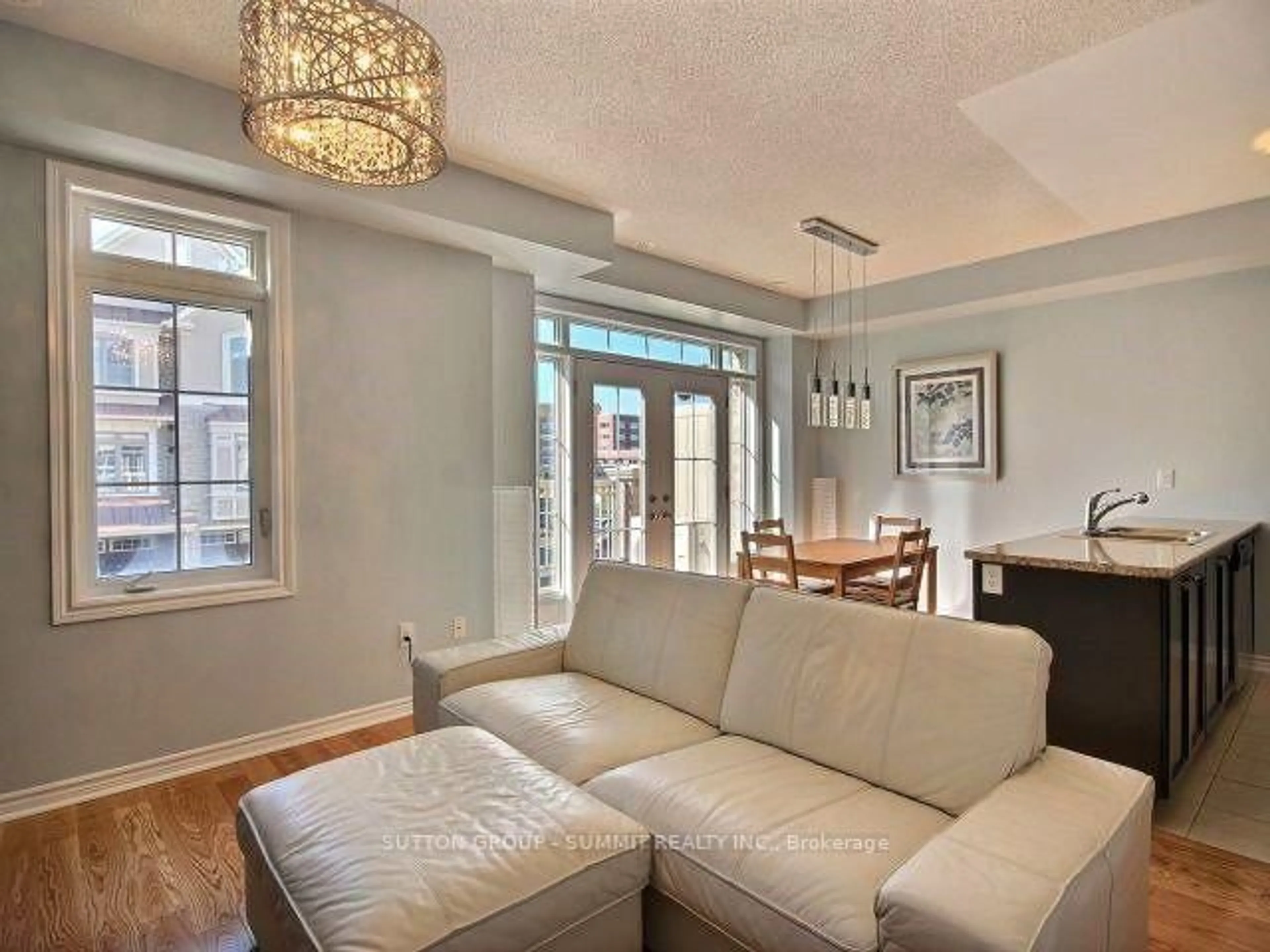 Living room with furniture, unknown for 2435 Greenwich Dr #54, Oakville Ontario L6M 0S4