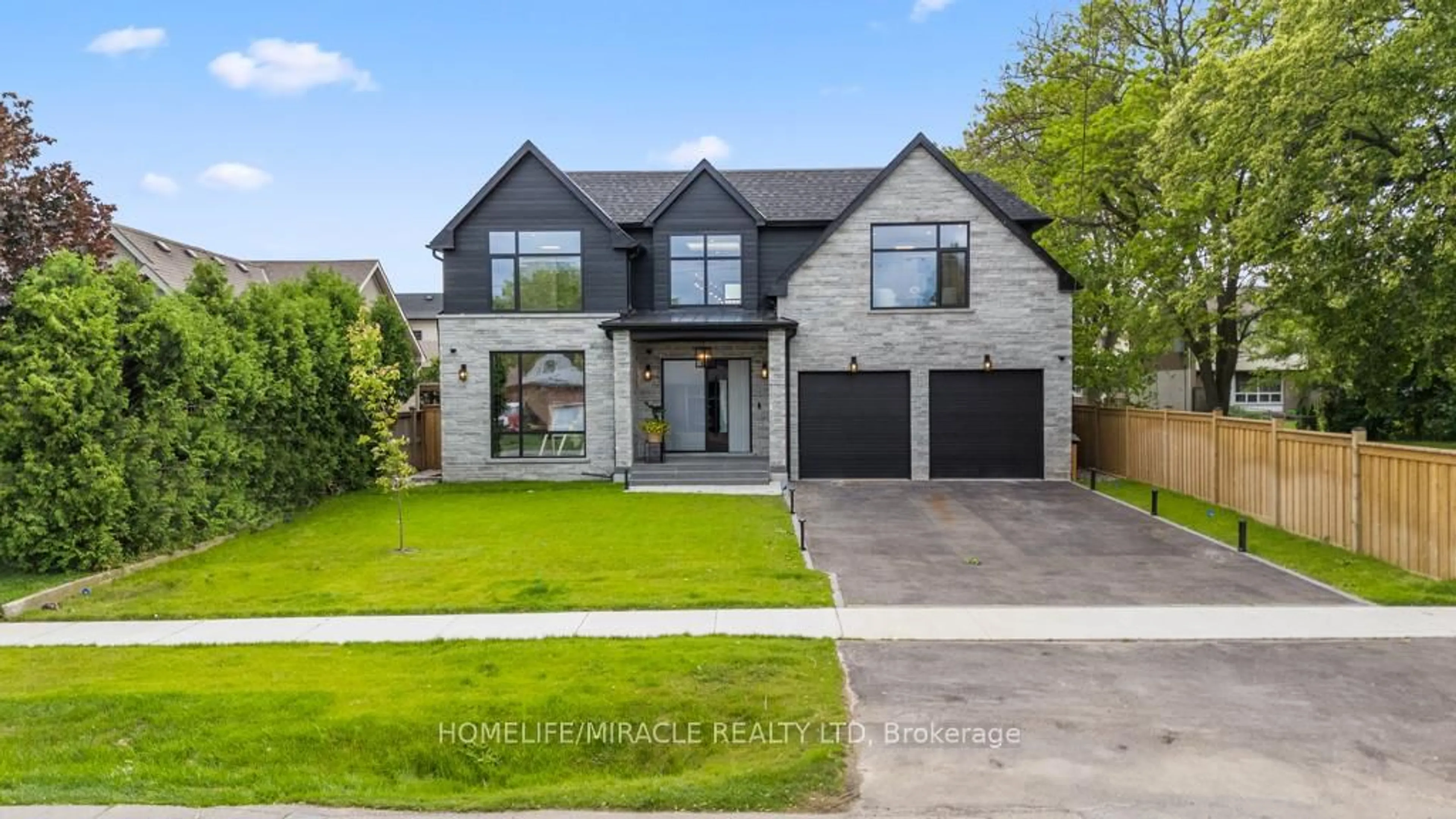 Home with brick exterior material, street for 282 Maurice Dr, Oakville Ontario L6K 2X3