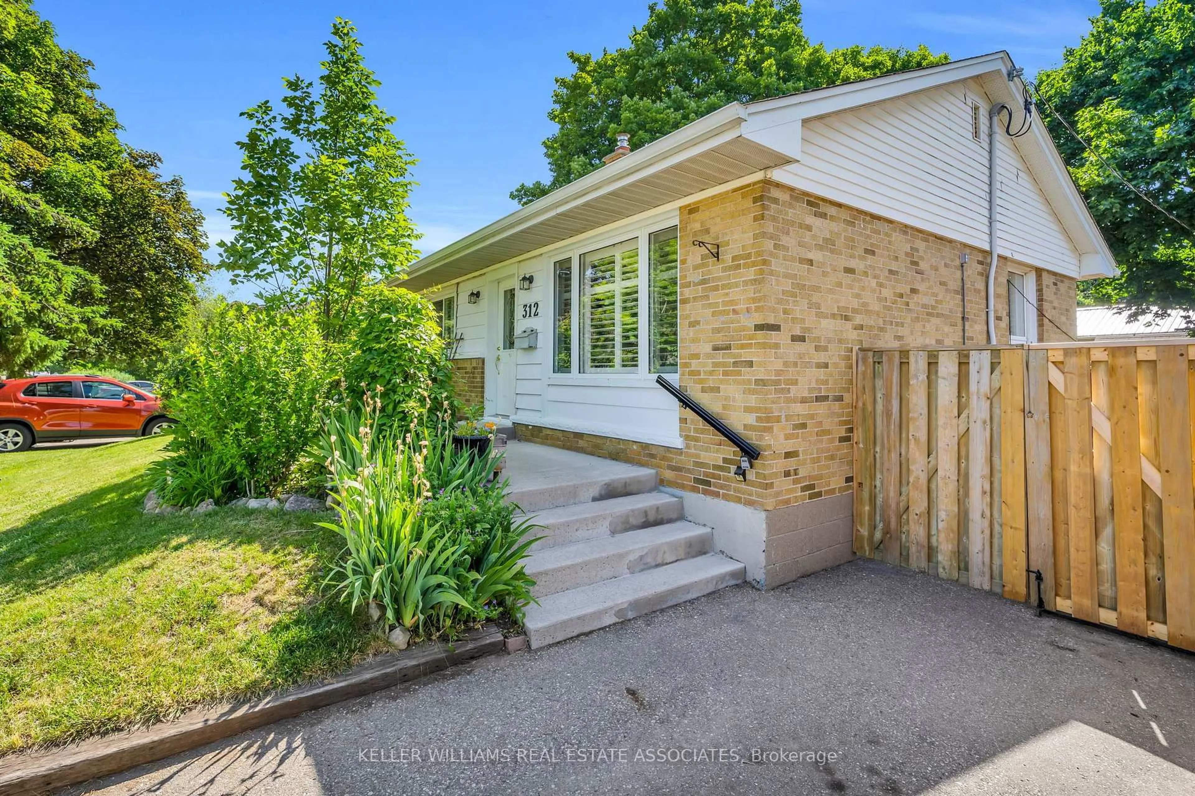Unknown for 312 Westcott Rd, Halton Hills Ontario L7J 1R3