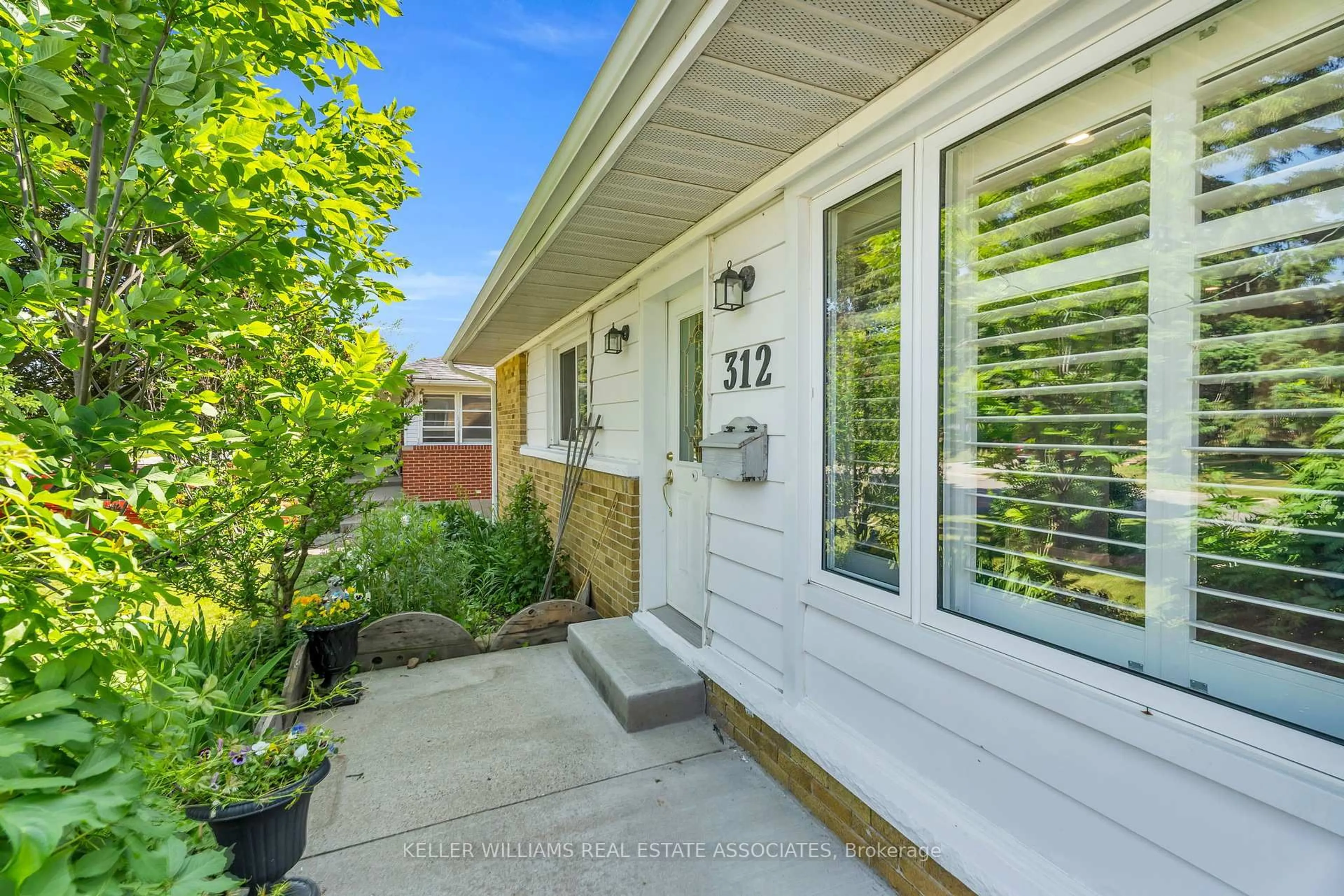 Unknown for 312 Westcott Rd, Halton Hills Ontario L7J 1R3