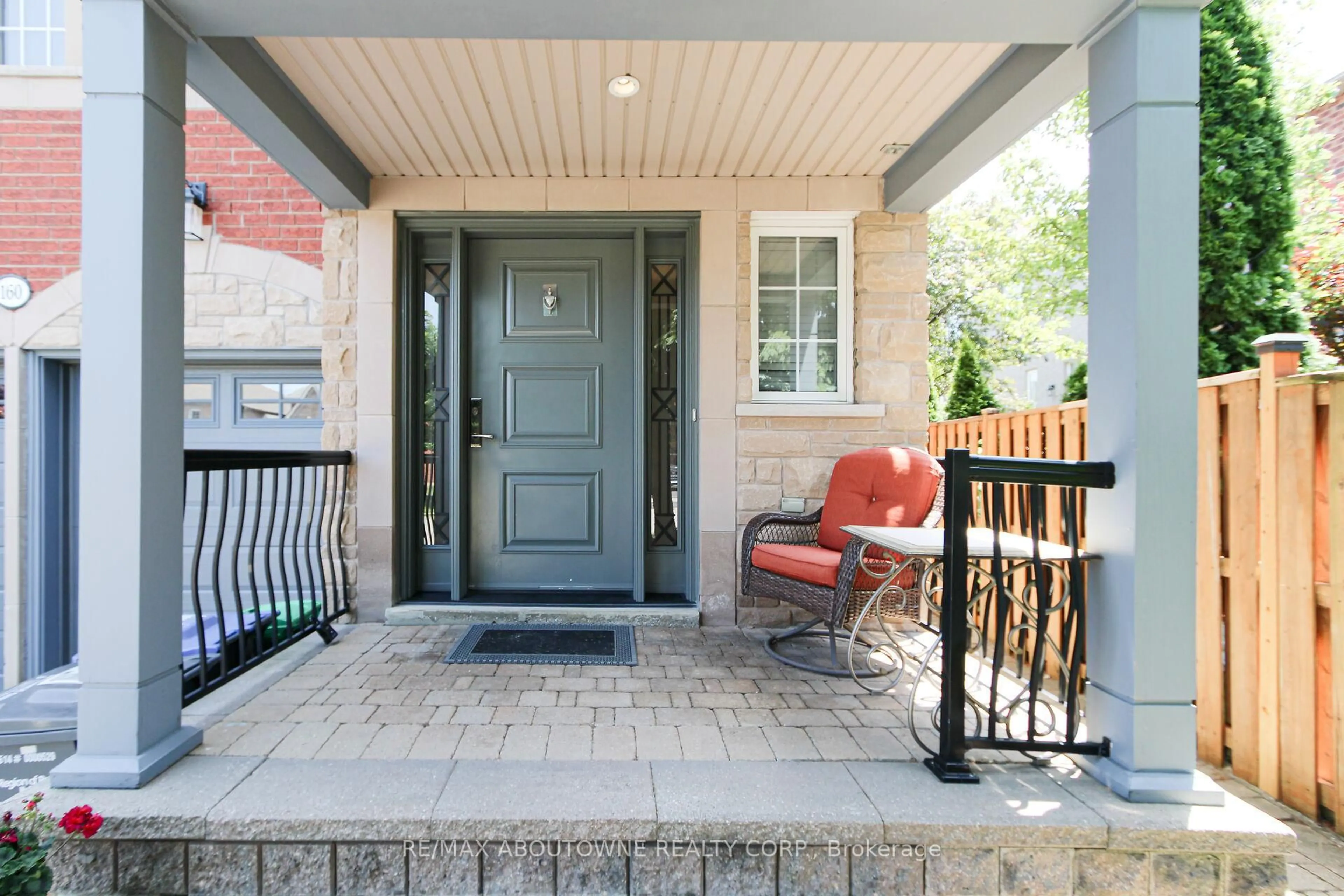 Unknown for 160 Paris St, Mississauga Ontario L4Z 4H6