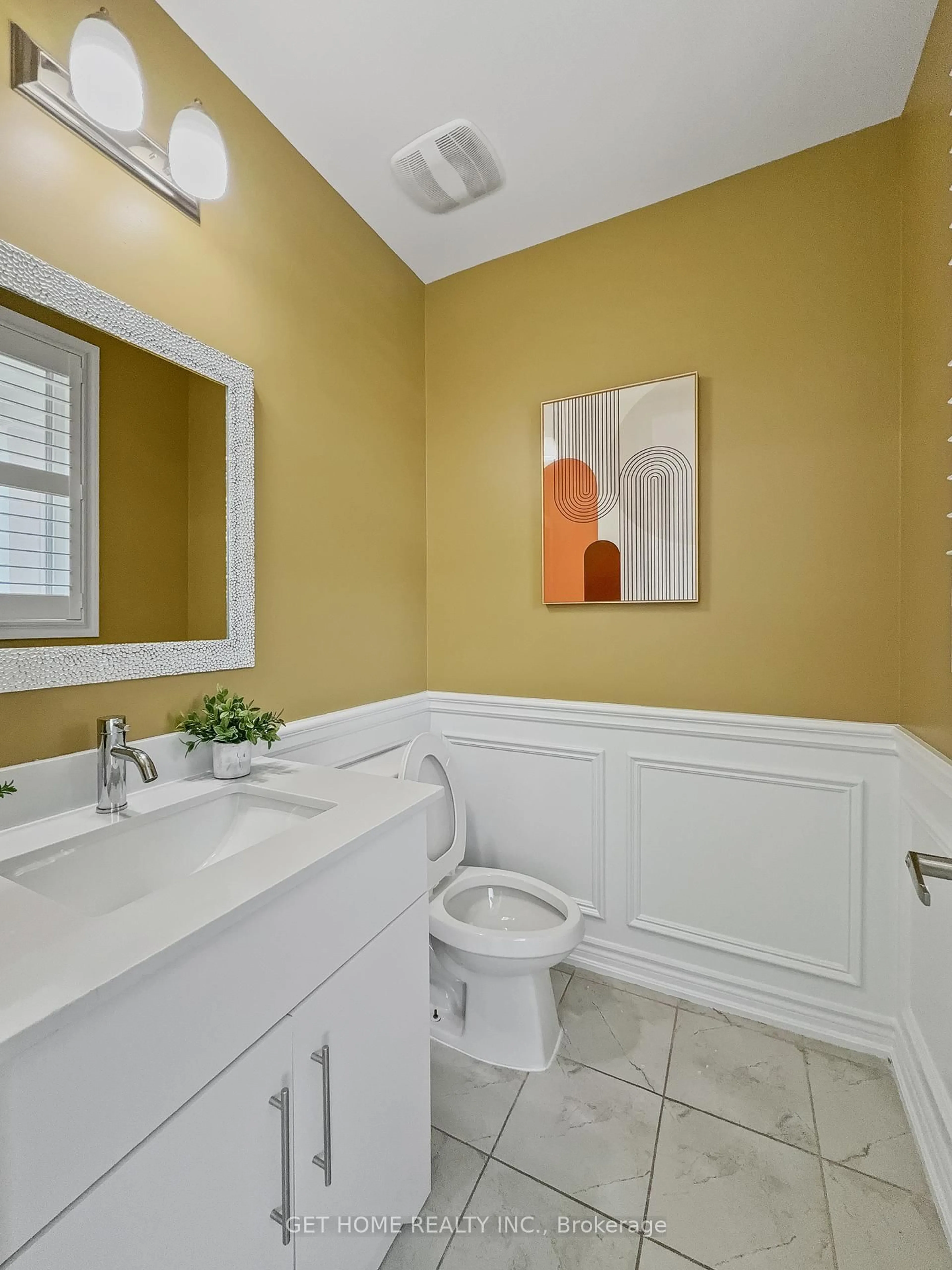 Standard bathroom, ceramic/tile floor for 975 Whitlock Ave #82, Milton Ontario L9E 1S9