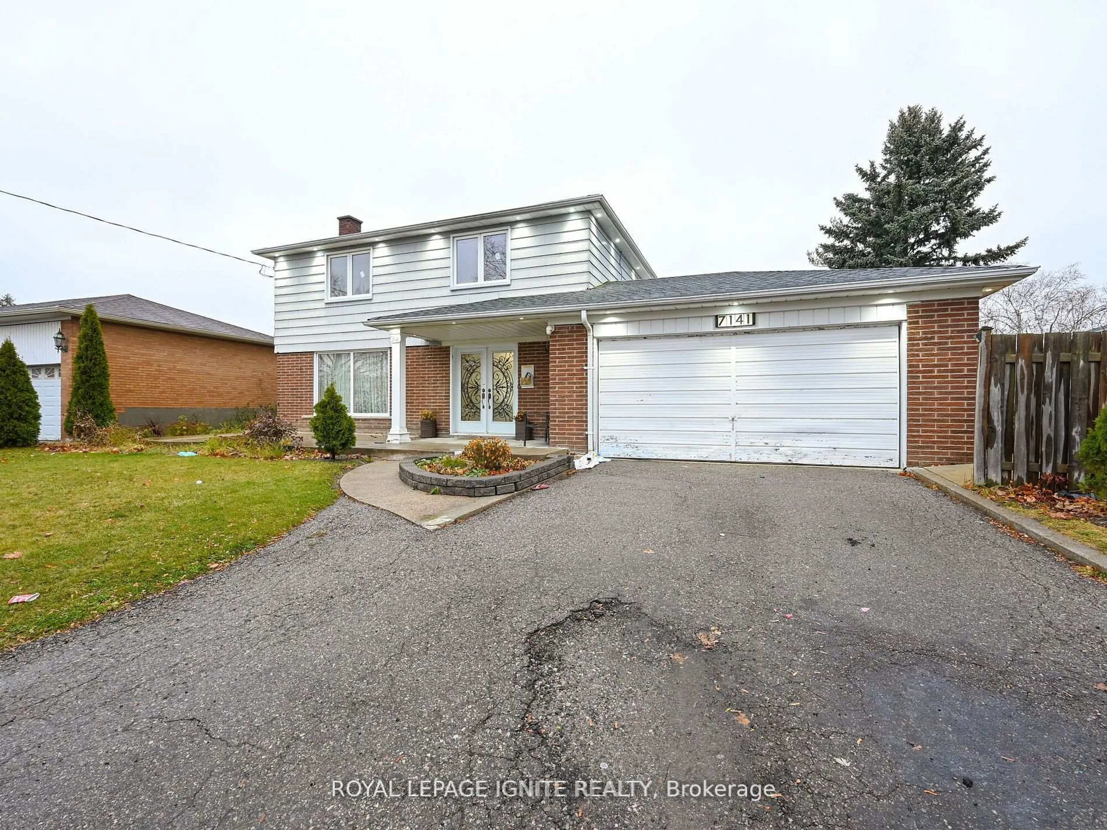 Unknown for 7141 Harwick Dr, Mississauga Ontario L4T 3A5