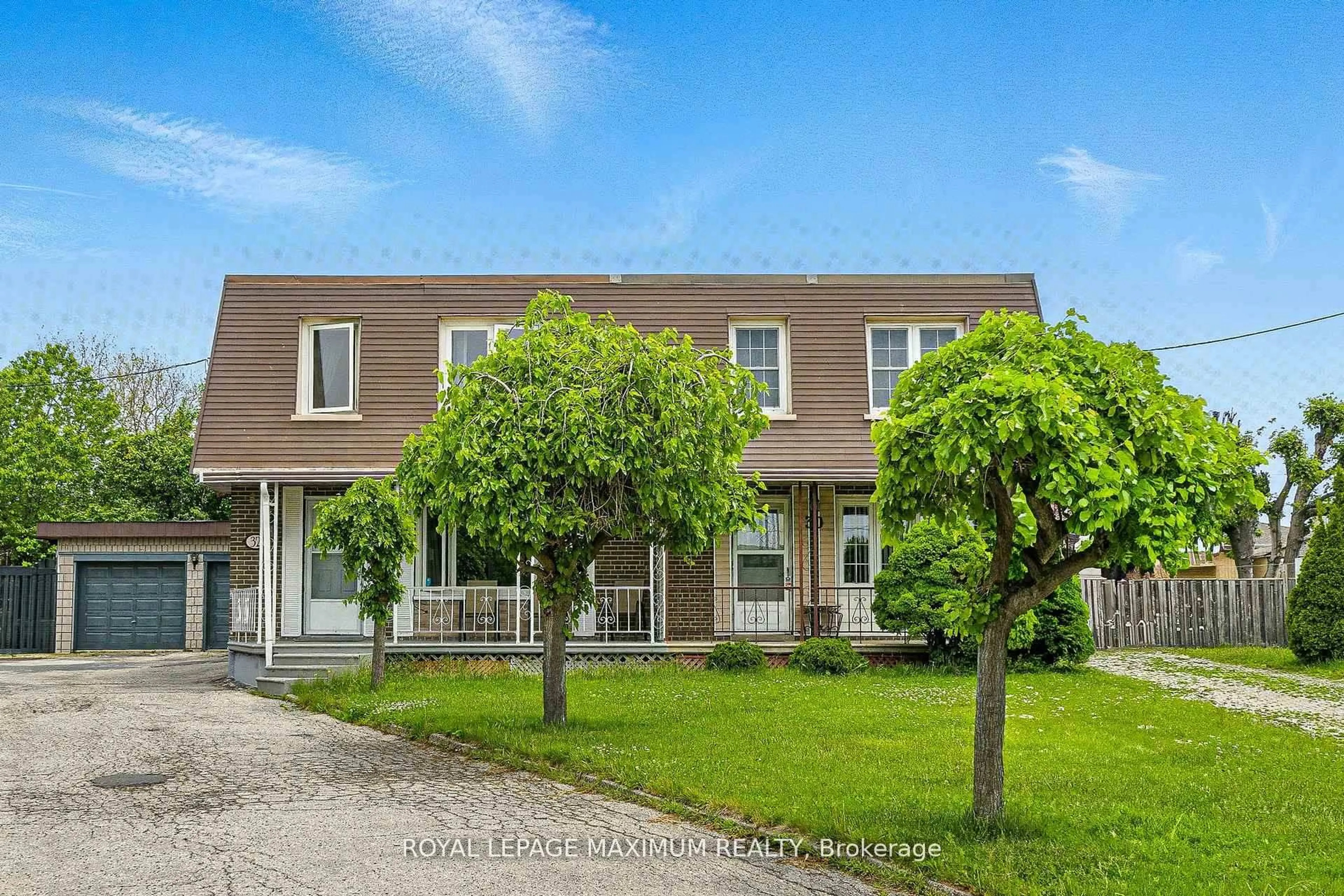 Unknown for 32 Fennimore Cres, Toronto Ontario M3N 1G8