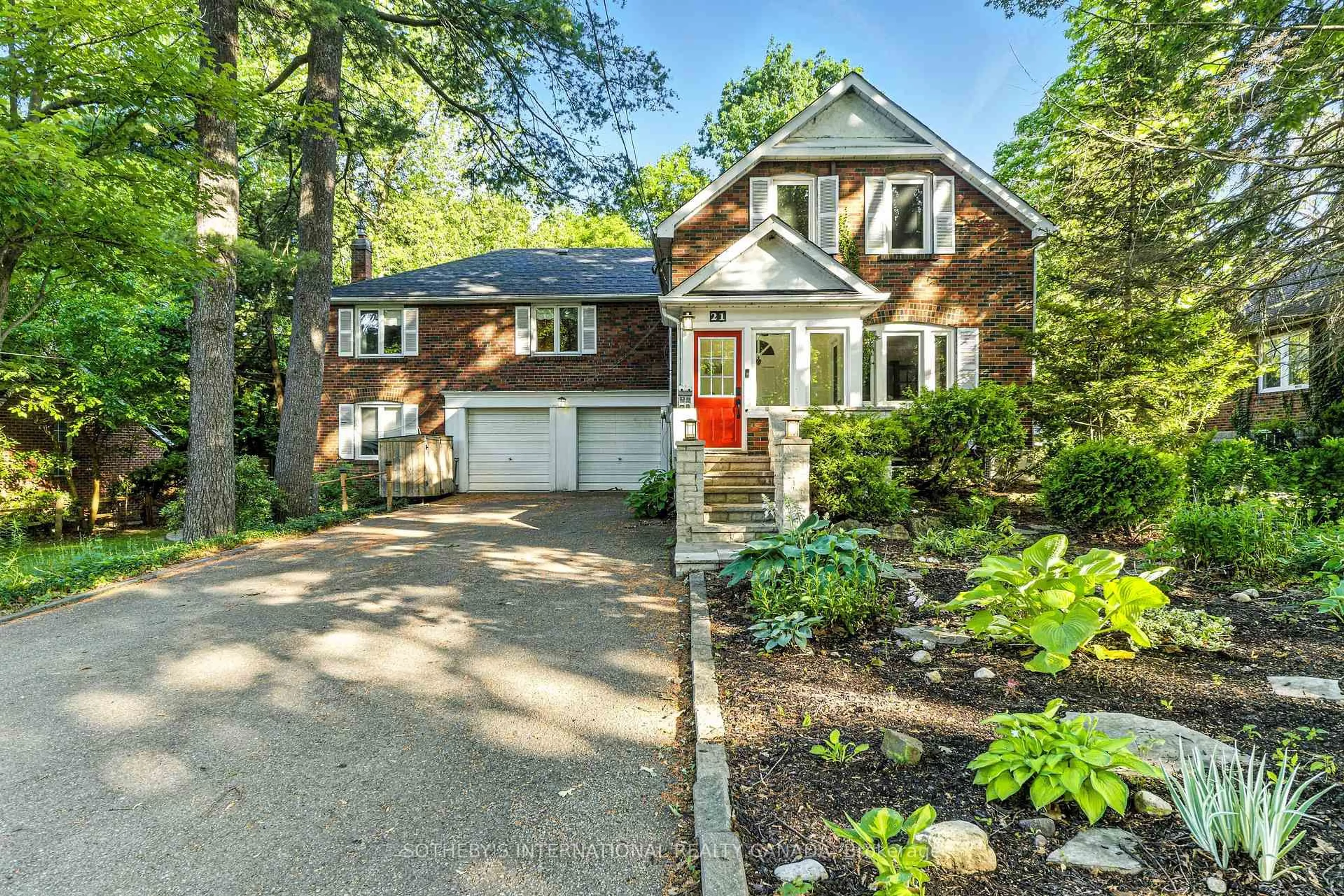Home with brick exterior material, street for 21 Indian Valley Tr, Mississauga Ontario L5G 2K3