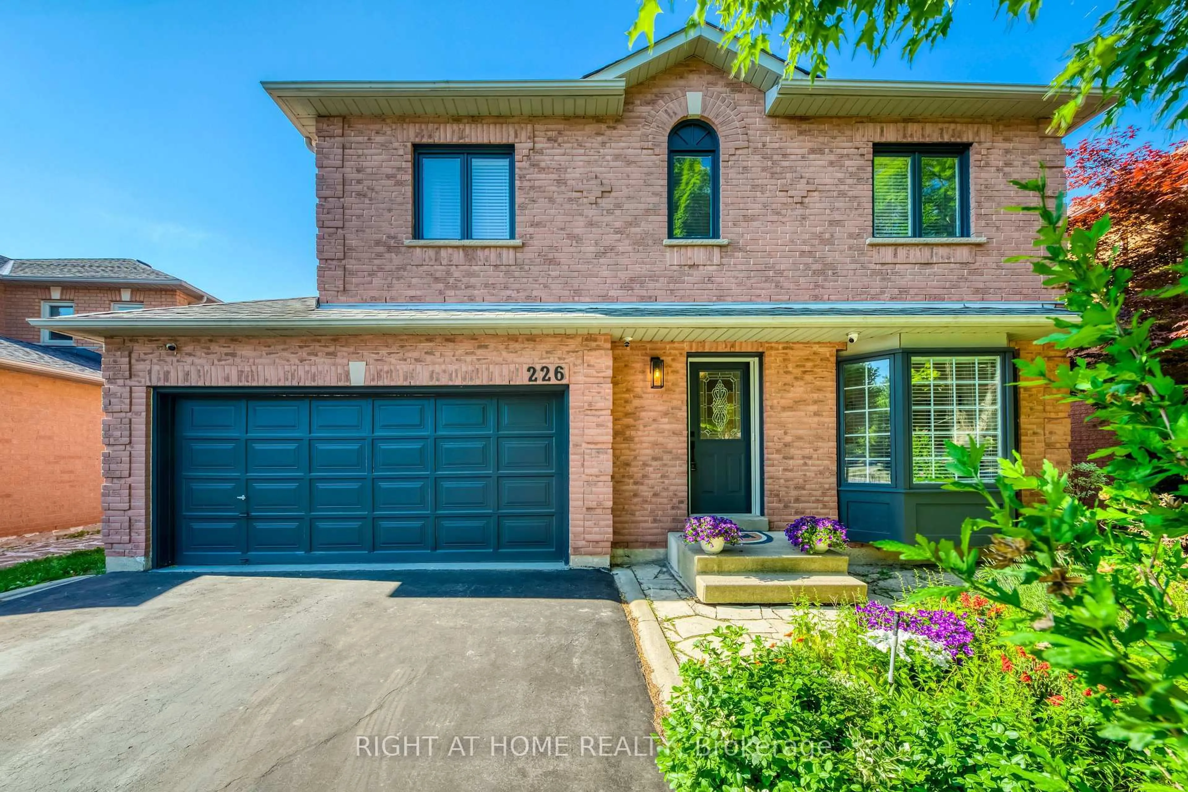Home with brick exterior material, street for 226 Howell Rd, Oakville Ontario L6H 5Y7