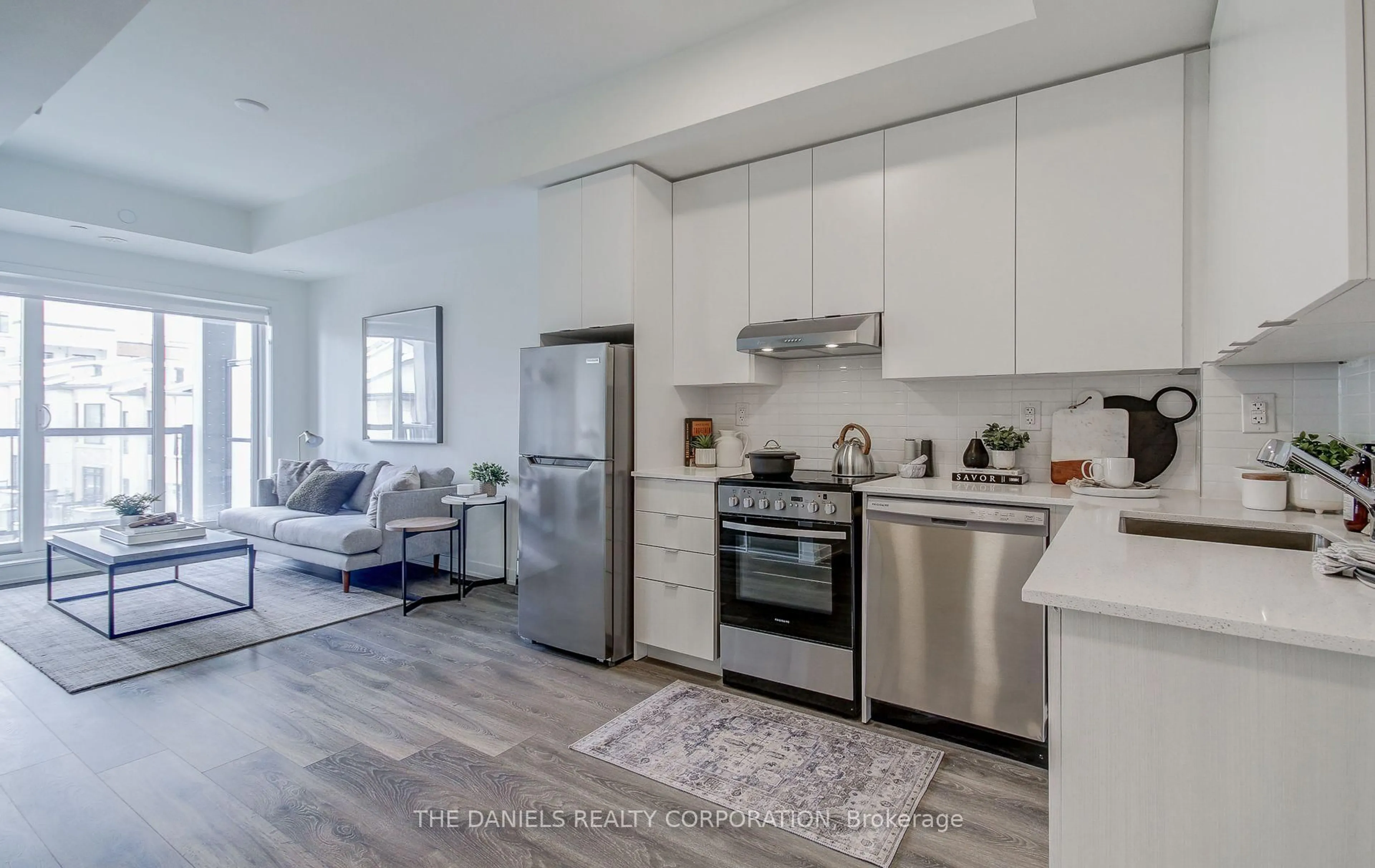 Open concept kitchen, unknown for 135 Canon Jackson Dr #604, Toronto Ontario M6M 0C3