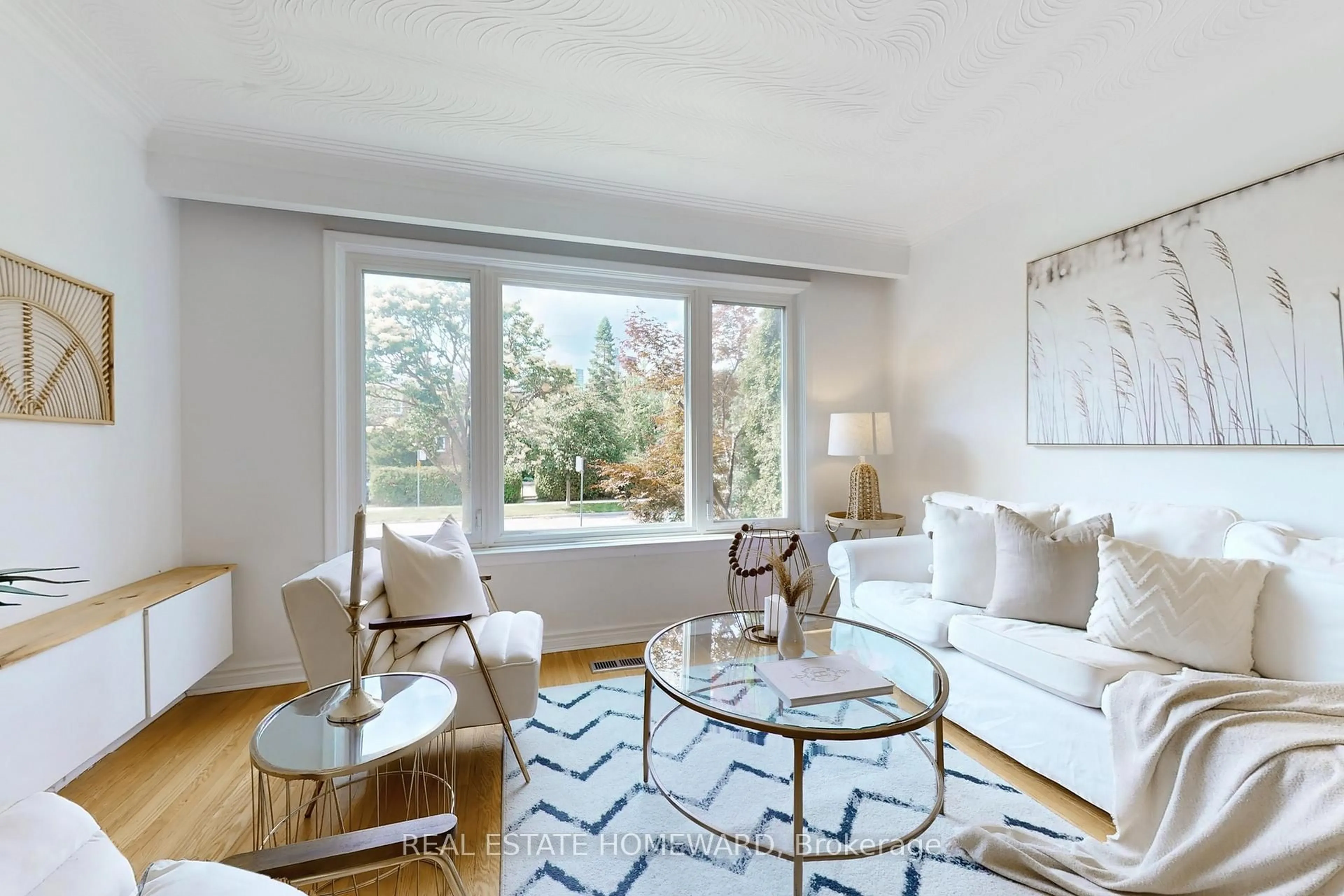Living room with furniture, unknown for 33 Graystone Gdns, Toronto Ontario M8Z 3C2