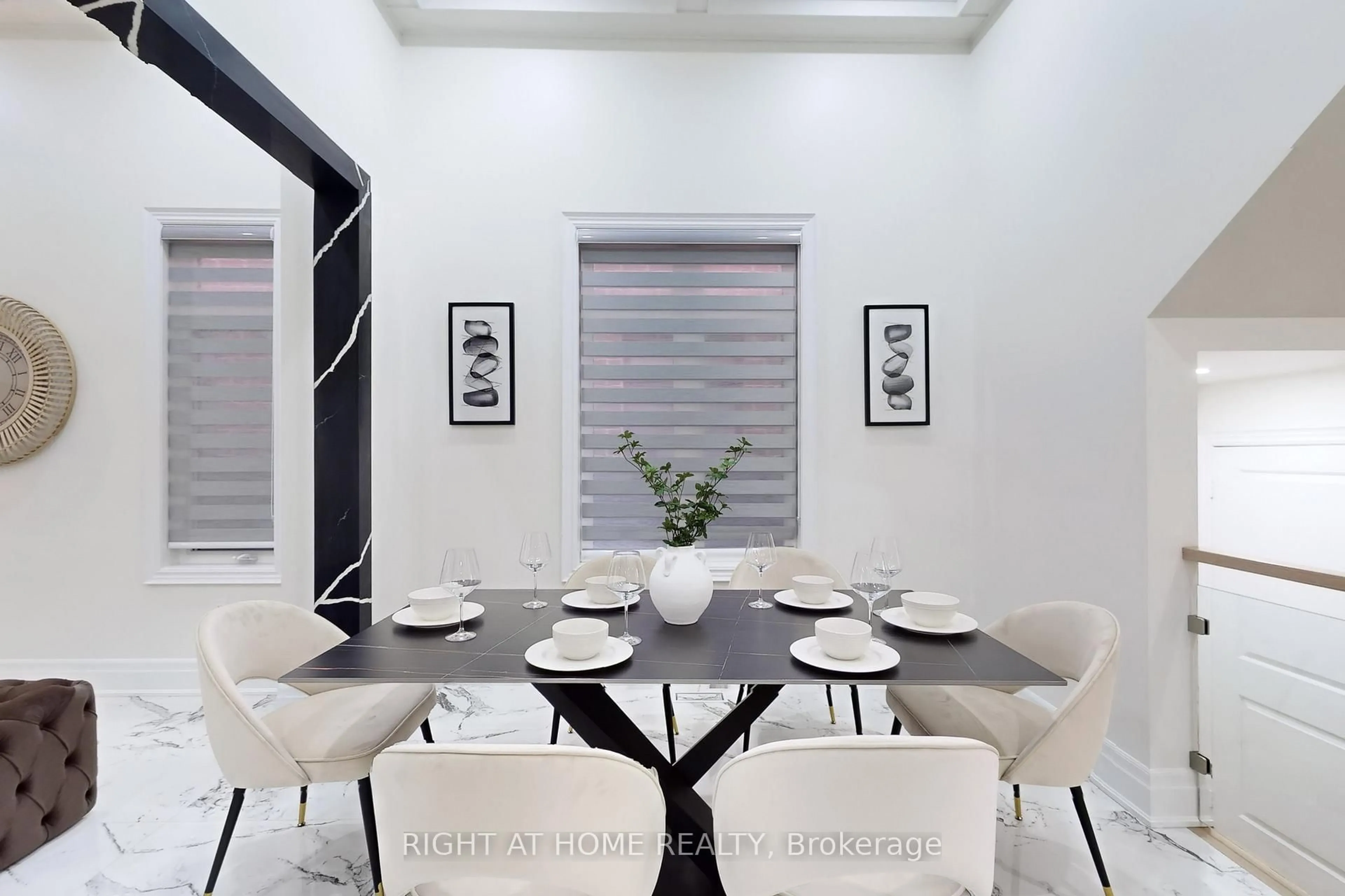 Dining room, unknown for 1199 QUEENS PLATE Rd, Oakville Ontario L6M 5M4