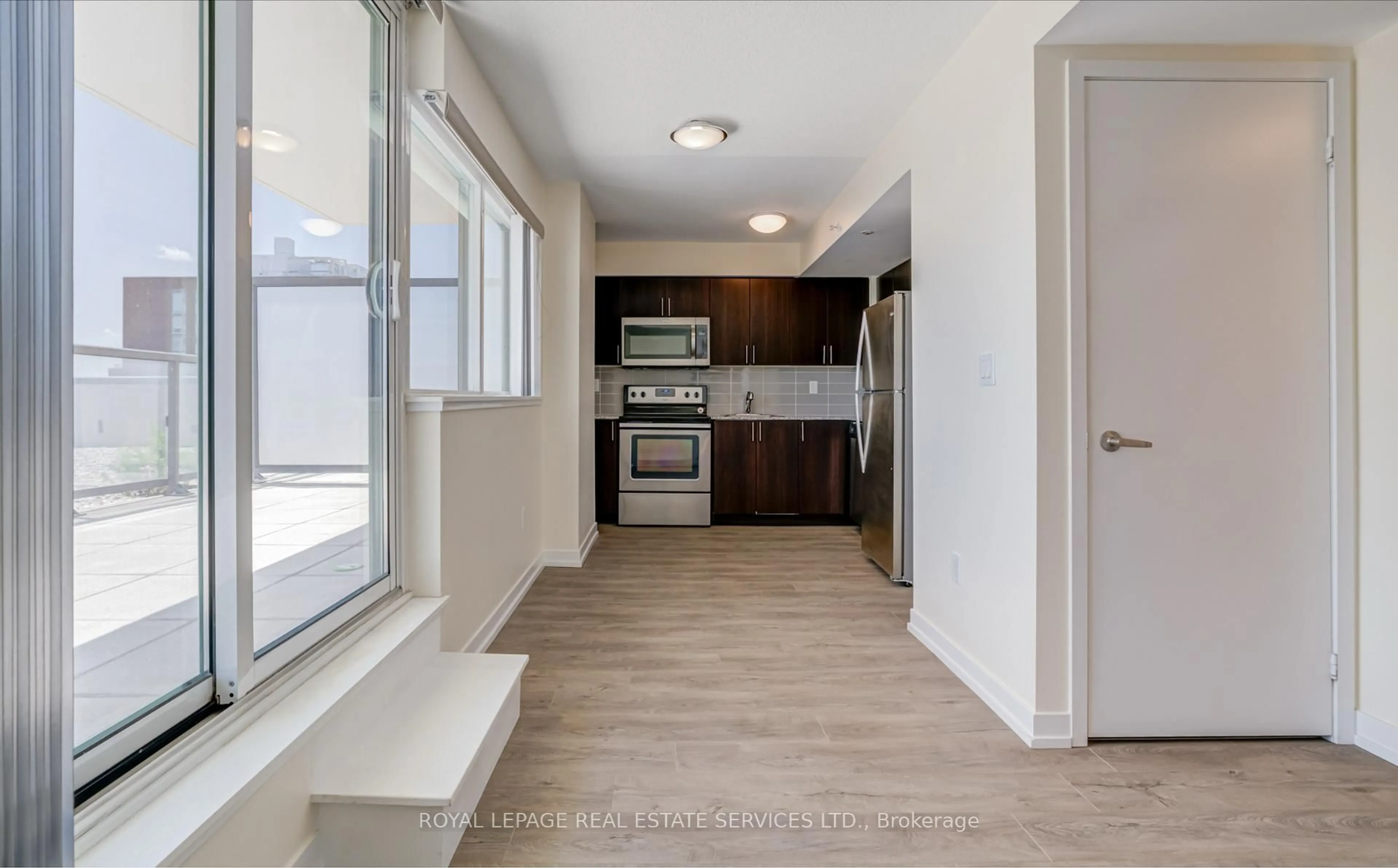 Unknown for 1420 Dupont St #1003, Toronto Ontario M6H 0C2