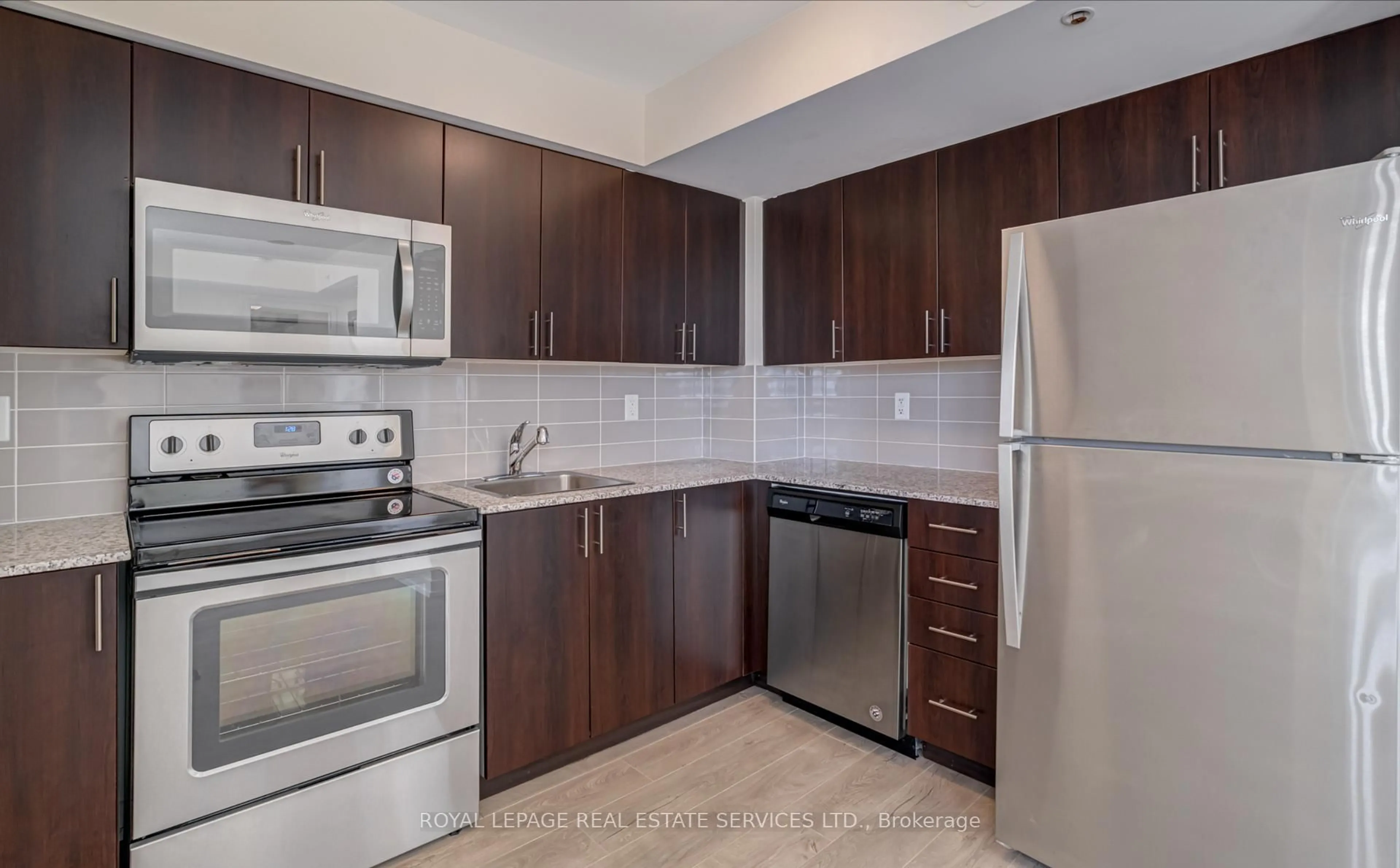 Standard kitchen, unknown for 1420 Dupont St #1003, Toronto Ontario M6H 0C2