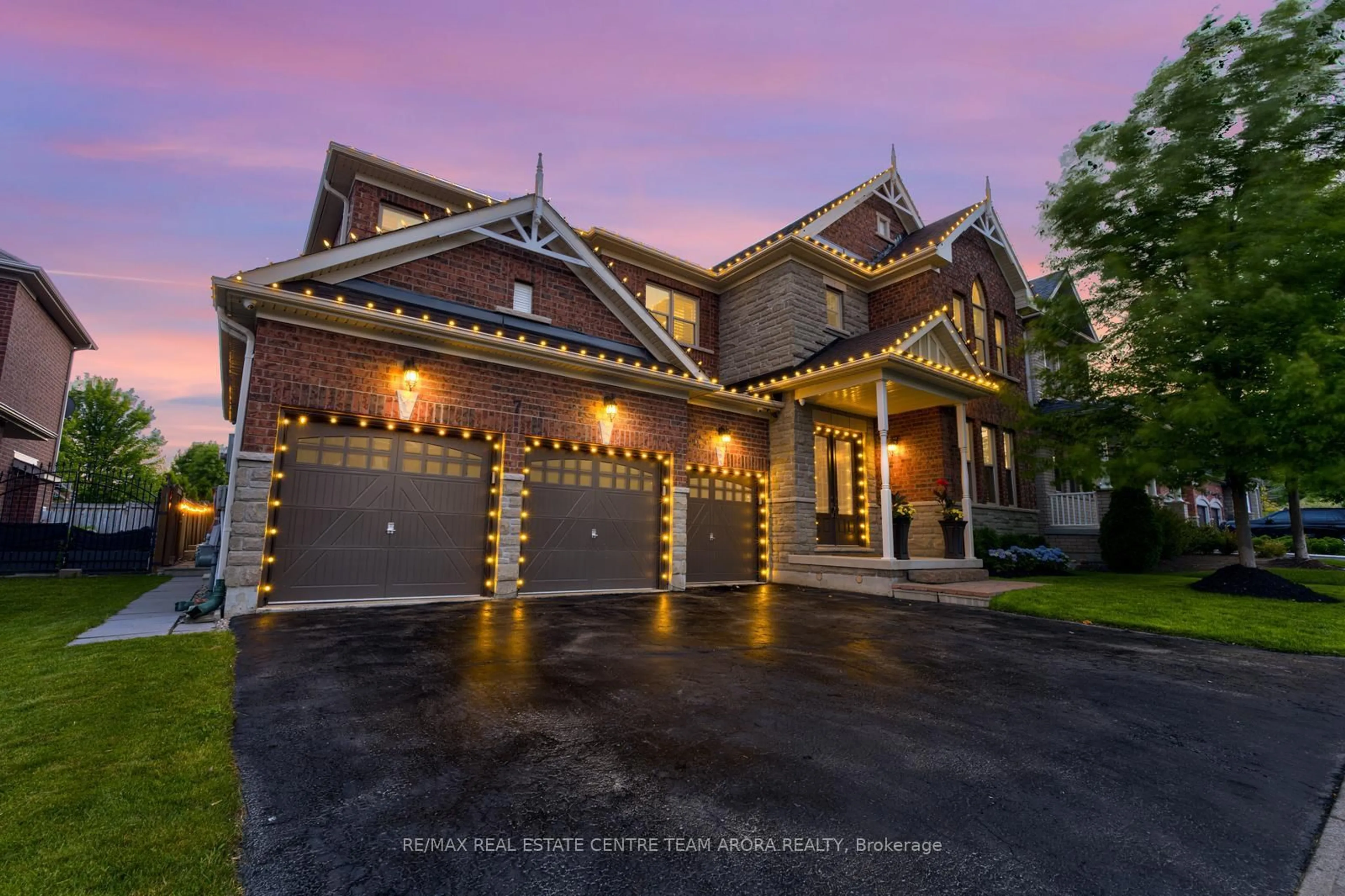 Home with brick exterior material, street for 7 Oceans Pond Crt, Caledon Ontario L7C 3R8