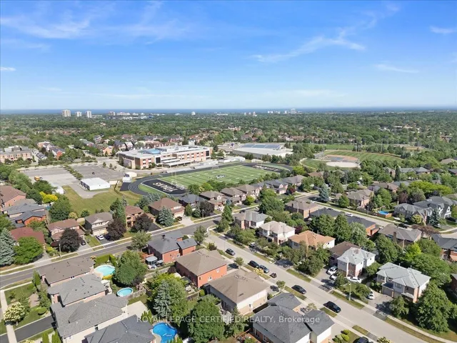 Primary image of 121 Genesee Dr