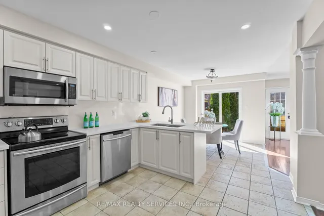 Additional image 16 of 8 Capistro St