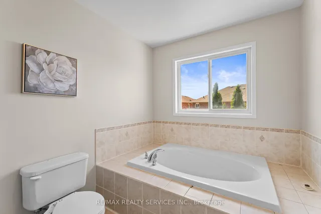 Additional image 30 of 8 Capistro St