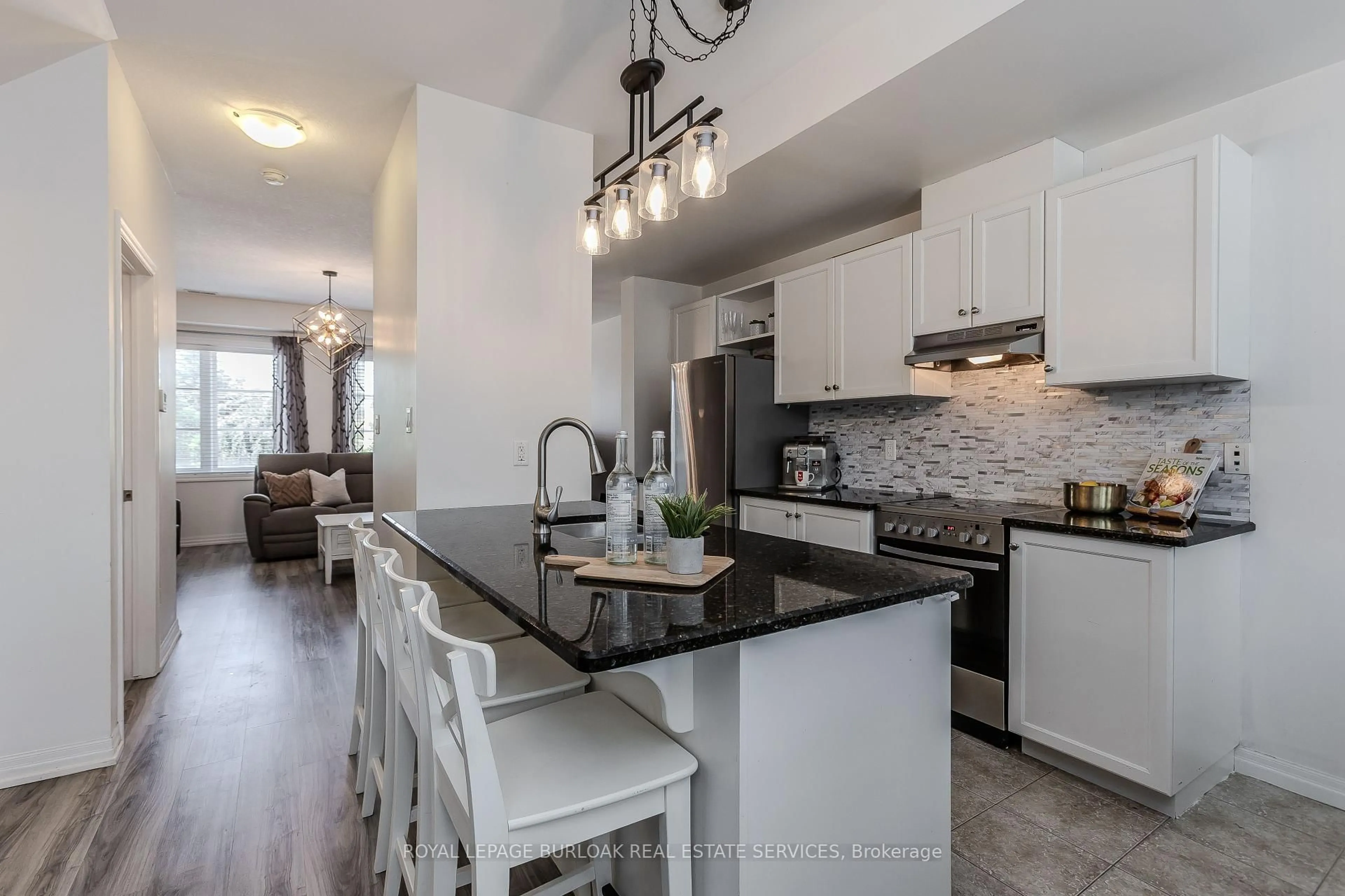 Open concept kitchen, ceramic/tile floor for 70 Plains Rd #46, Burlington Ontario L7T 0B6